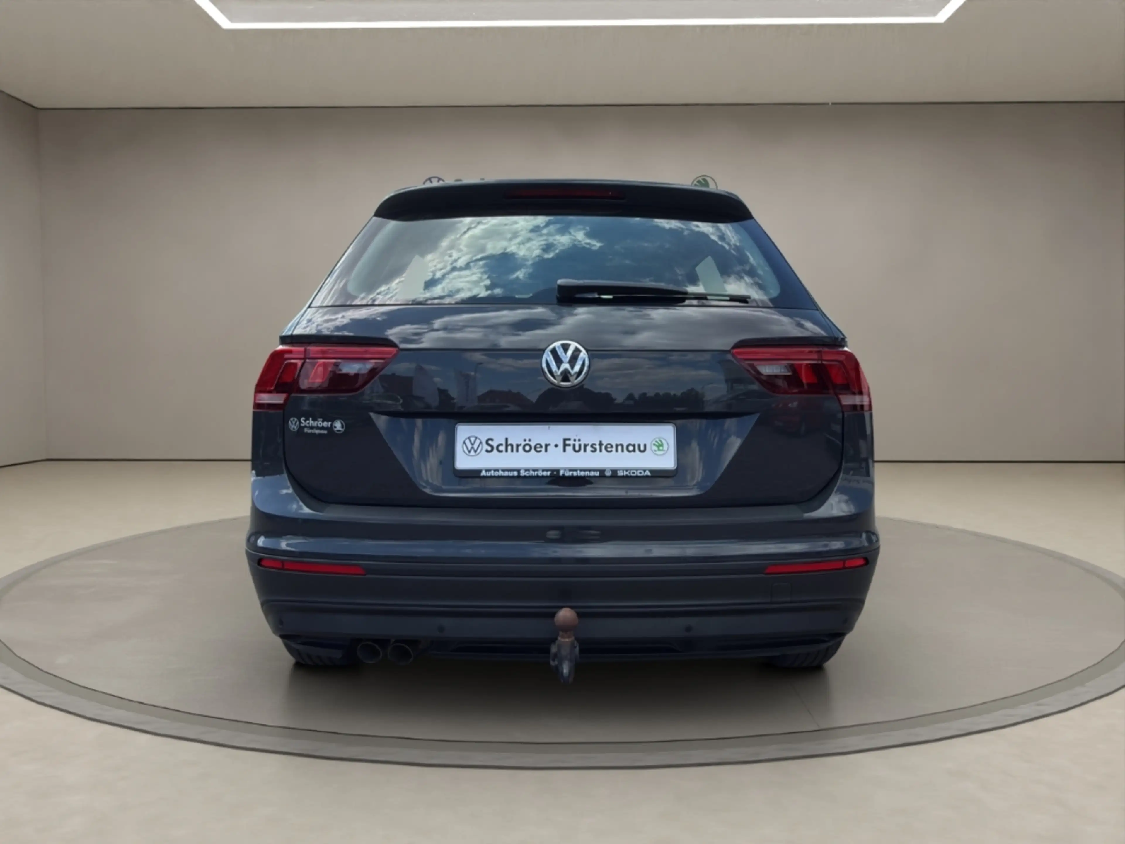 Volkswagen Tiguan 2.0 TDI DSG (nur an Händler/Export) — photo 4