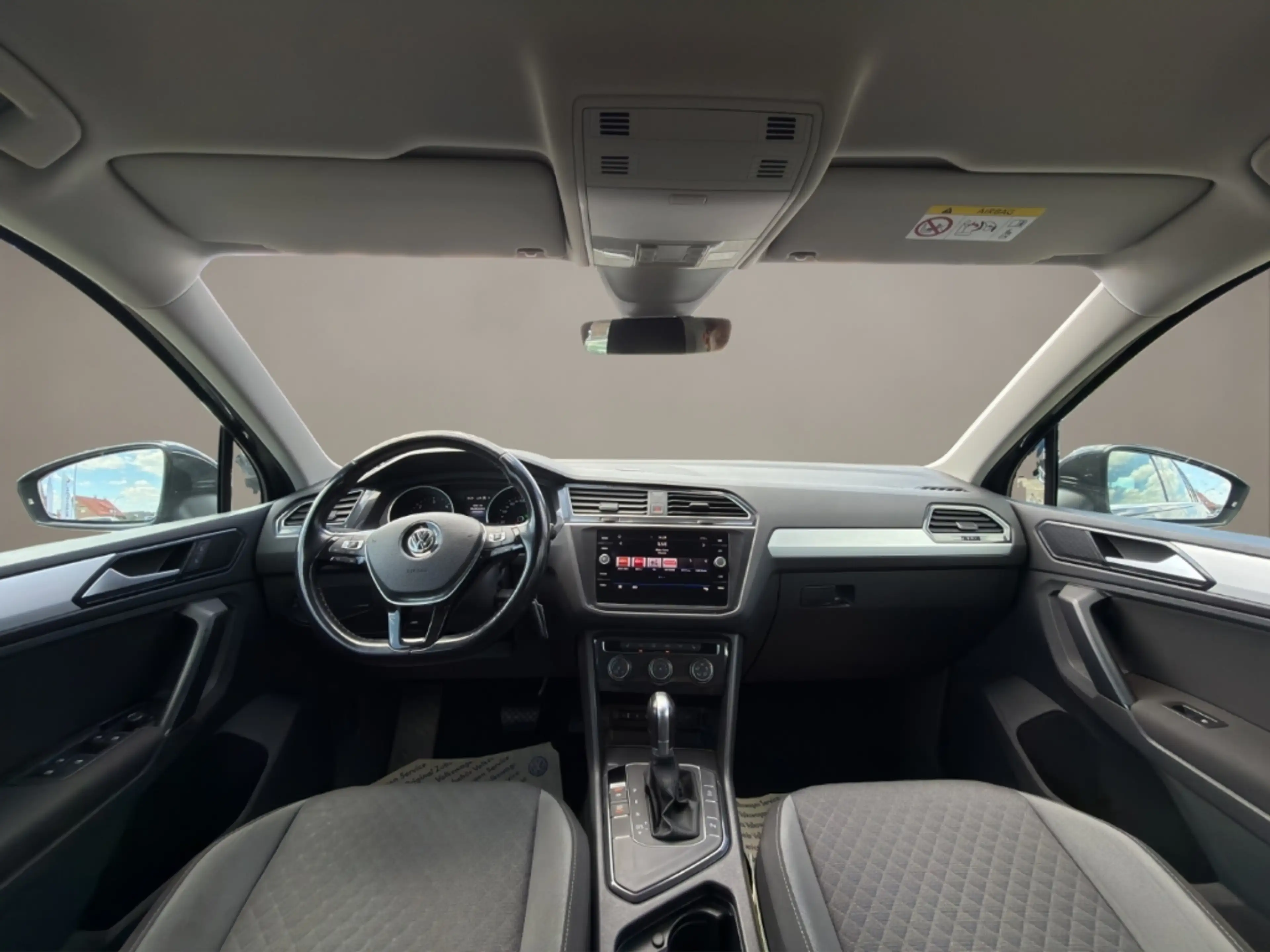 Volkswagen Tiguan 2.0 TDI DSG (nur an Händler/Export) — photo 15