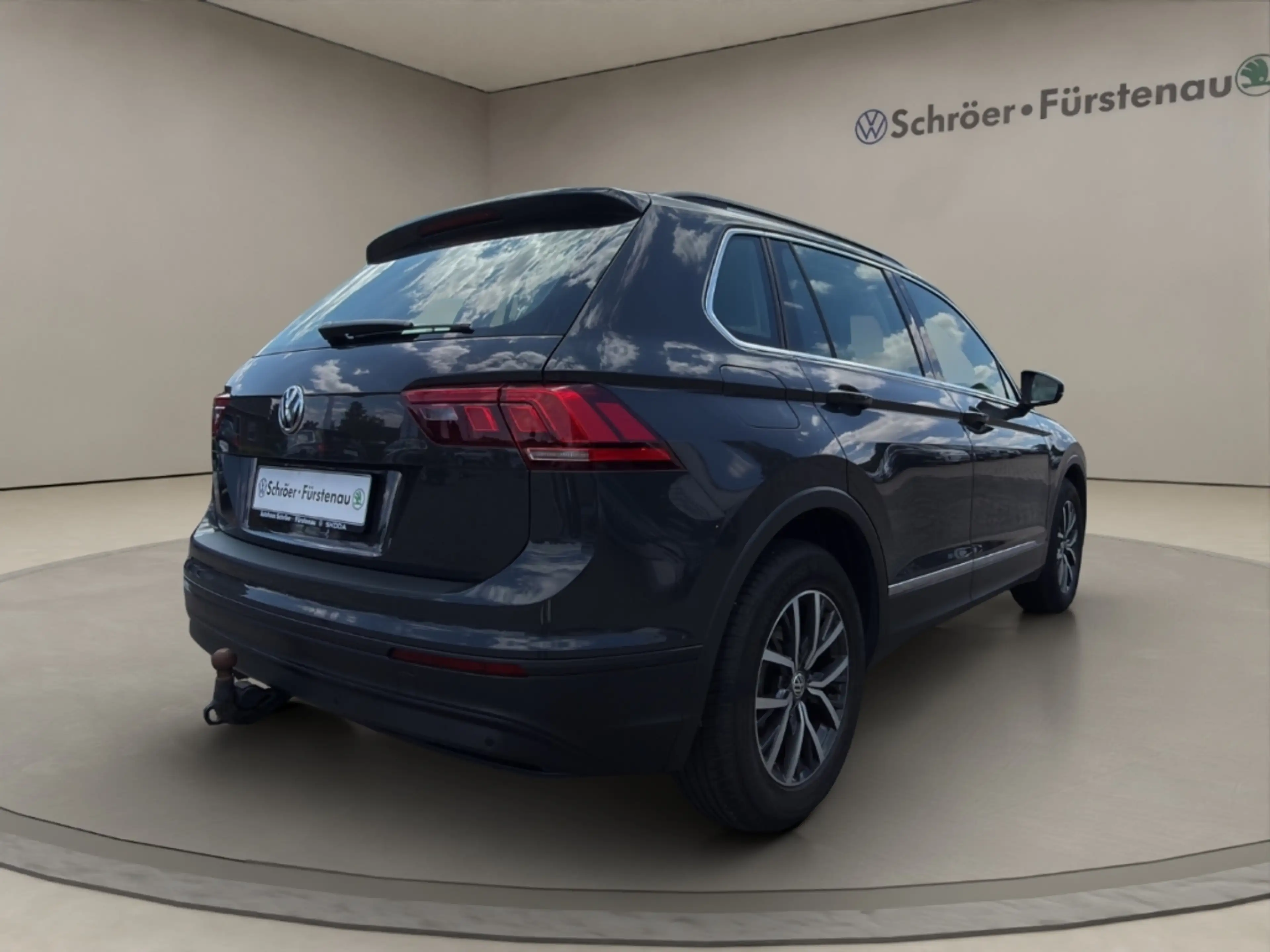 Volkswagen Tiguan 2.0 TDI DSG (nur an Händler/Export) — photo 5