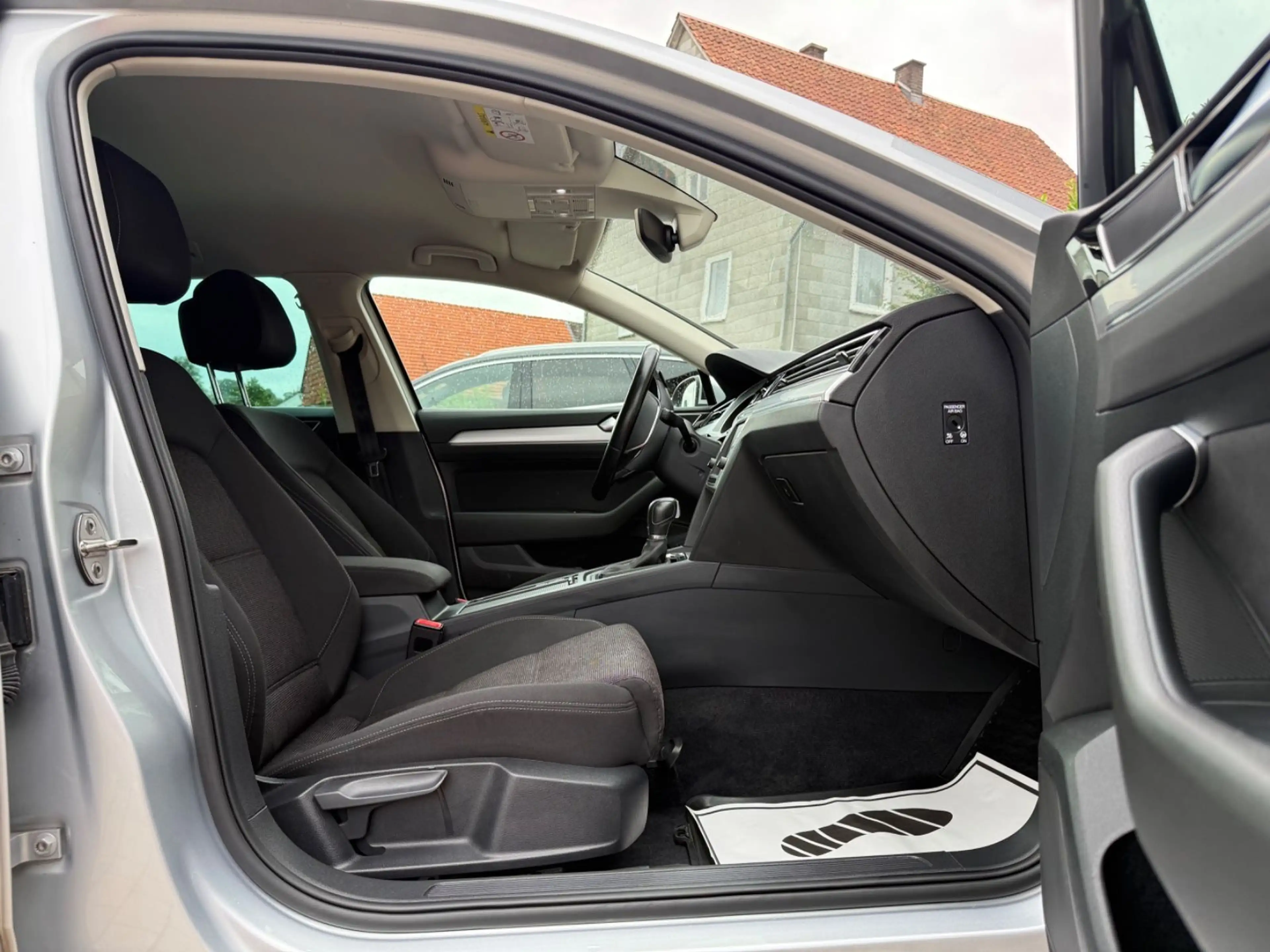 Volkswagen Passat Variant 2.0 TDI DSG/KEYLESS/PRO/FAP+ — photo 10
