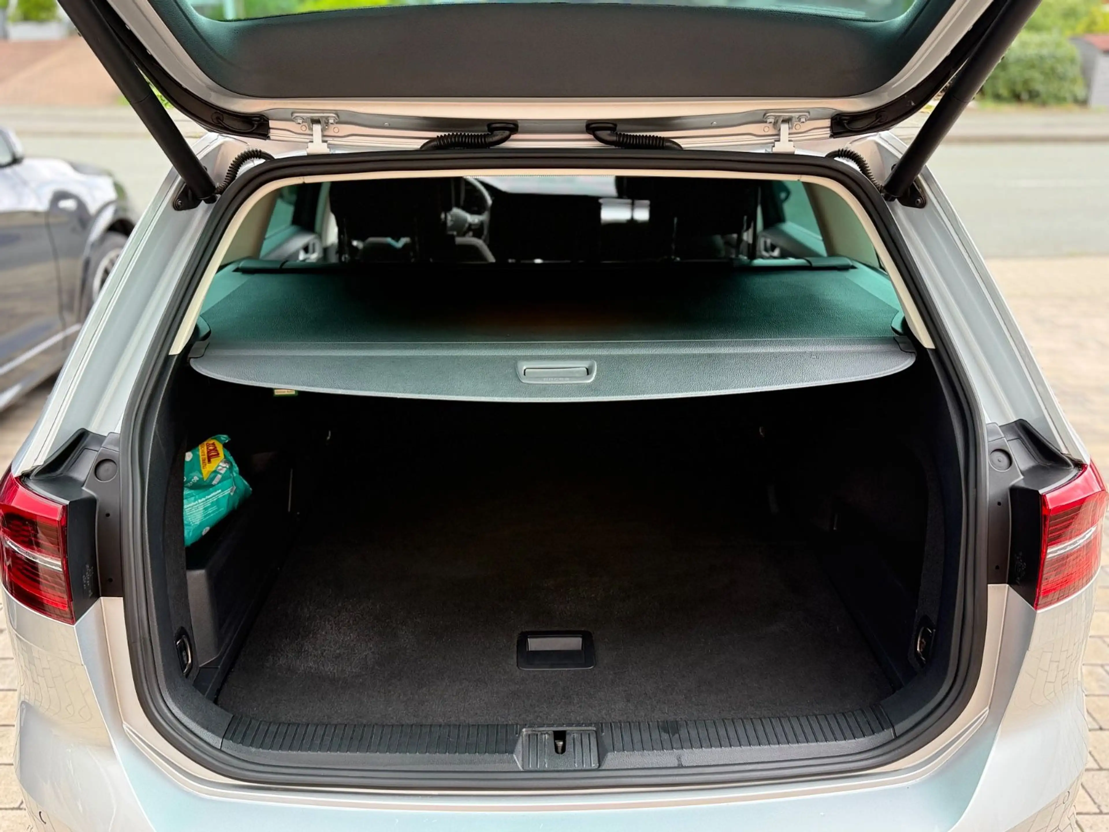 Volkswagen Passat Variant 2.0 TDI DSG/KEYLESS/PRO/FAP+ — photo 7