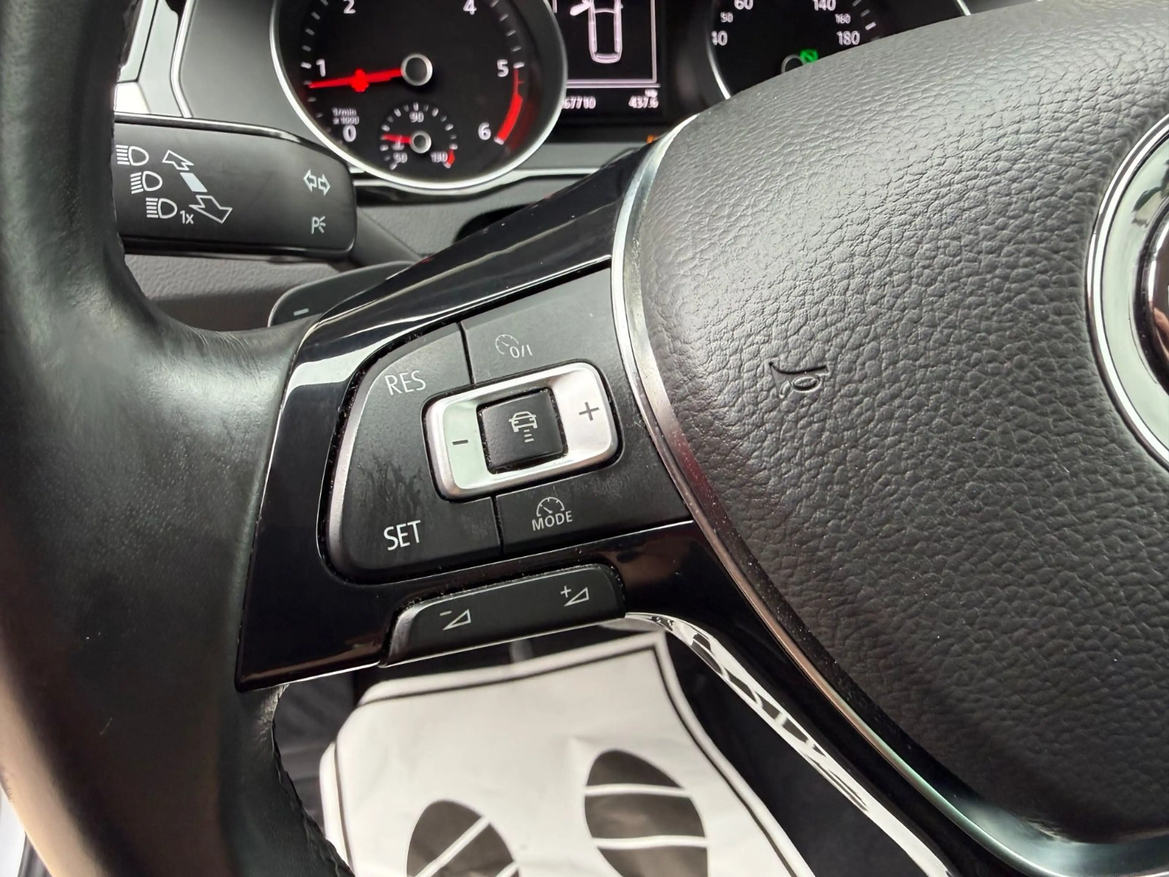 Volkswagen Passat Variant 2.0 TDI DSG/KEYLESS/PRO/FAP+ — photo 15