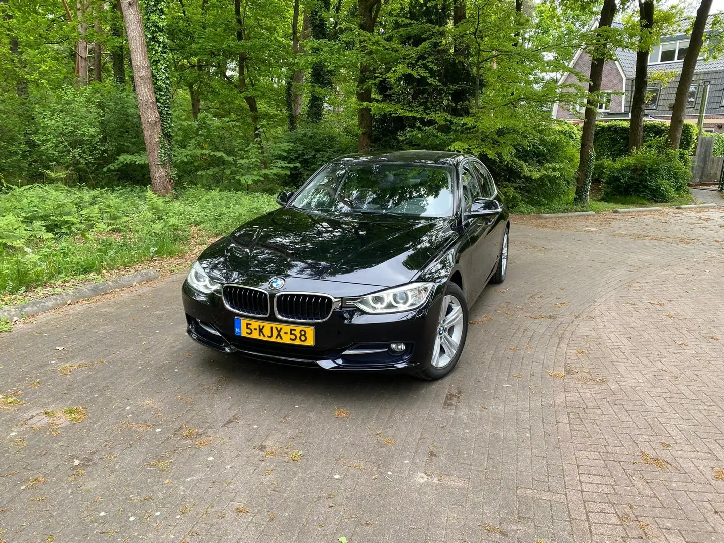 BMW 316 Executive Sport Zwart - 2