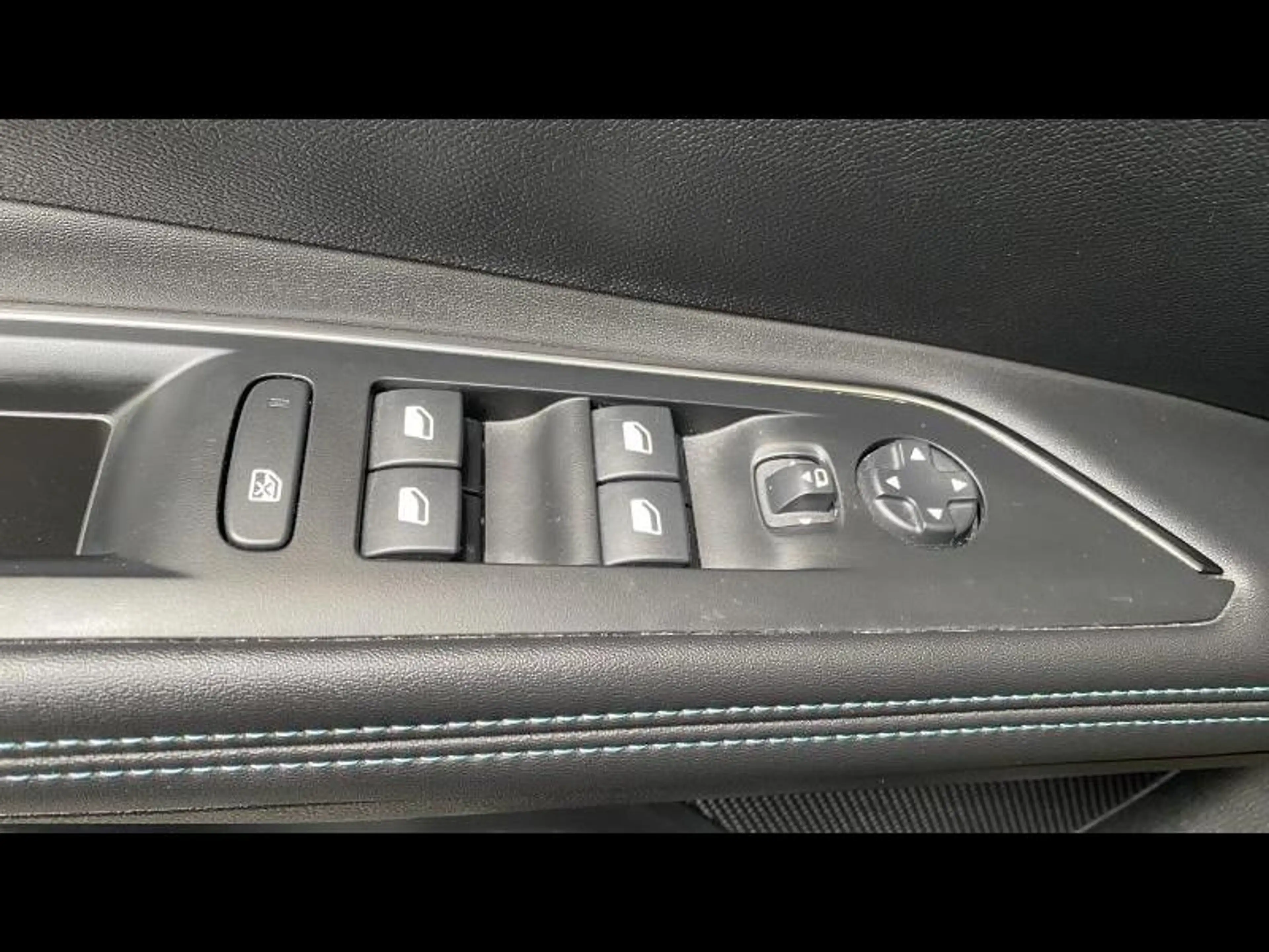 Peugeot 3008 allure es 130 — photo 16