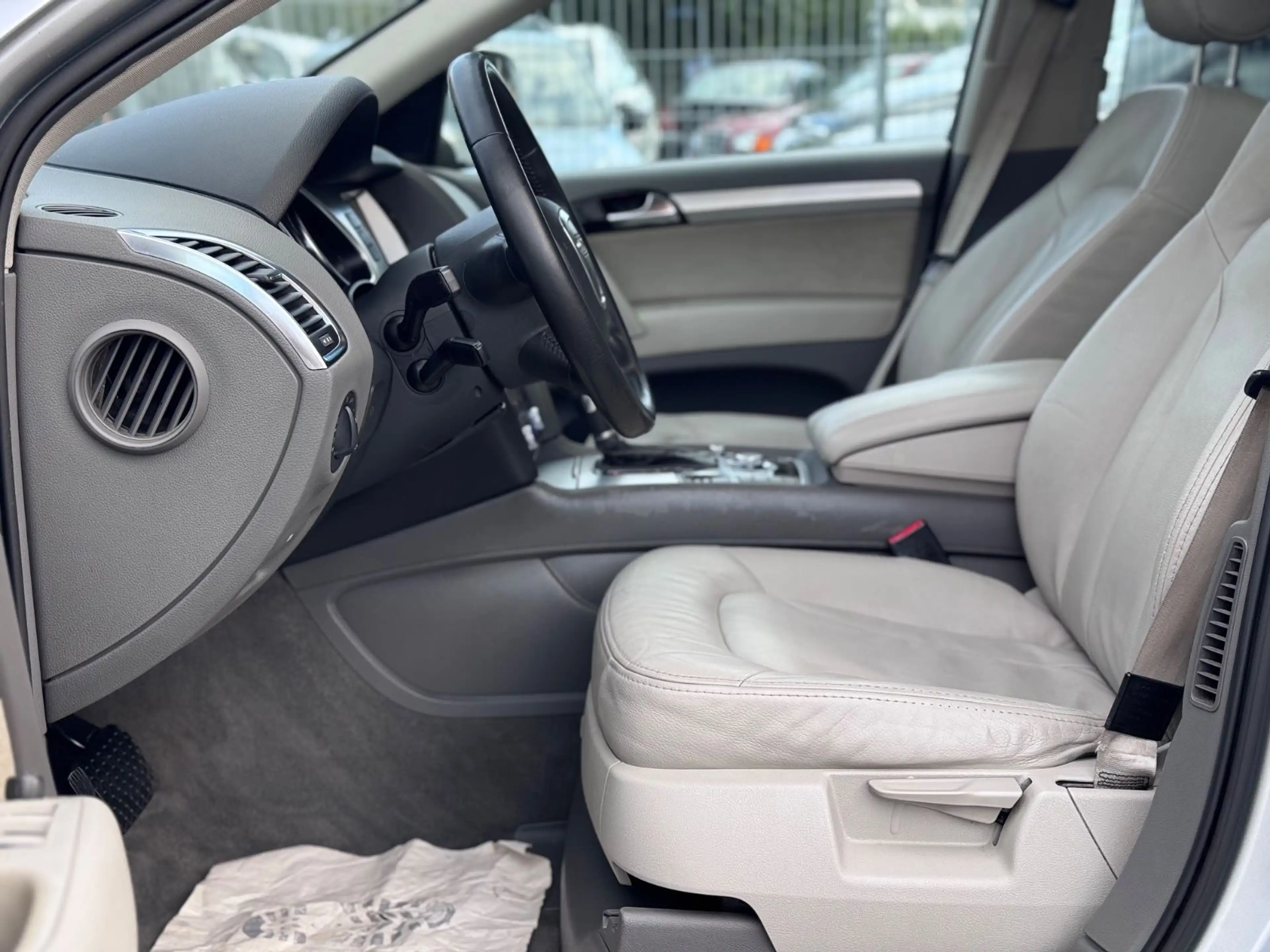 Audi Q7 3.0 TDI quattro Panorama-Glasdach, 7-Sitzer, — photo 12