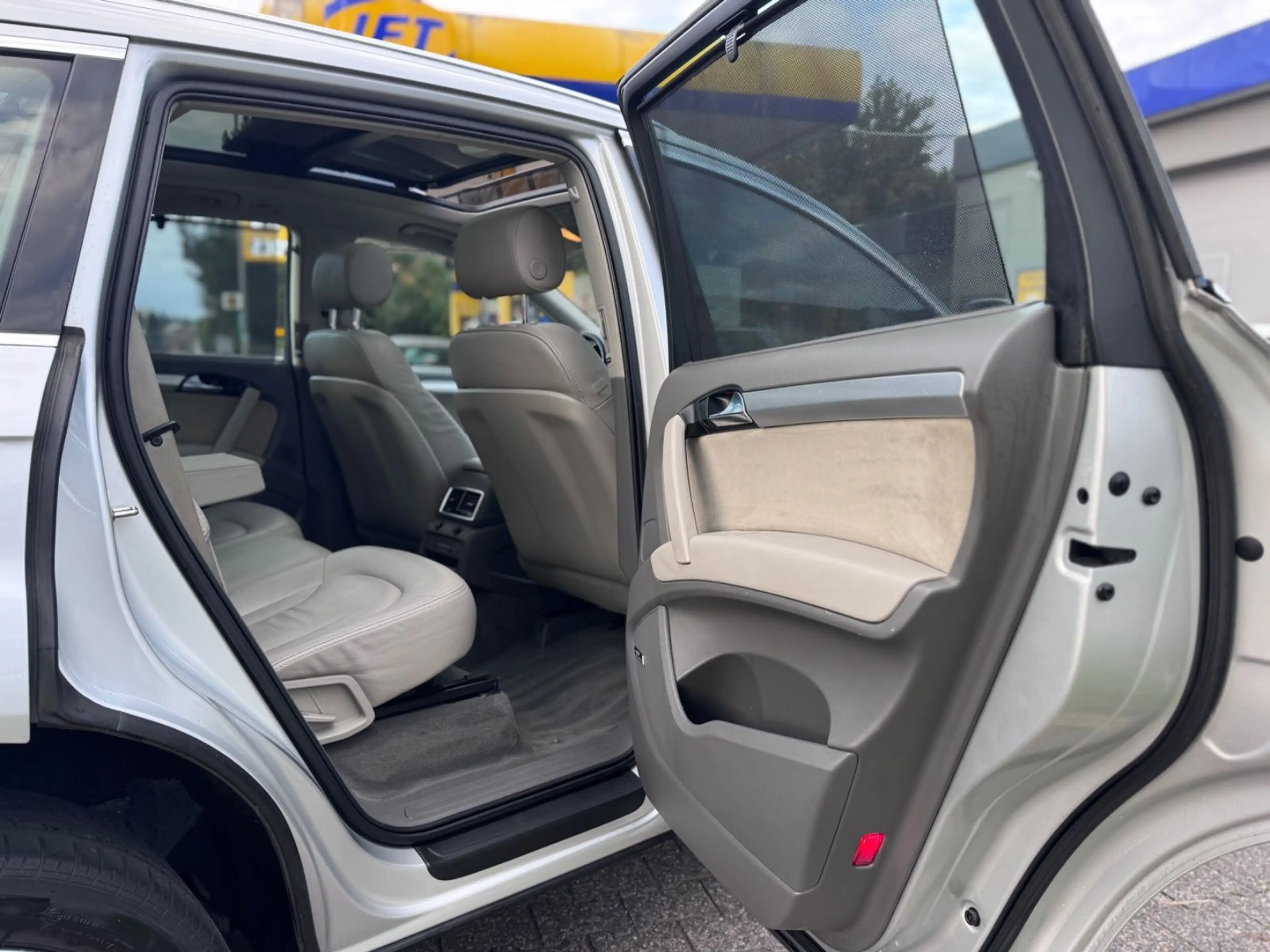 Audi Q7 3.0 TDI quattro Panorama-Glasdach, 7-Sitzer, — photo 15