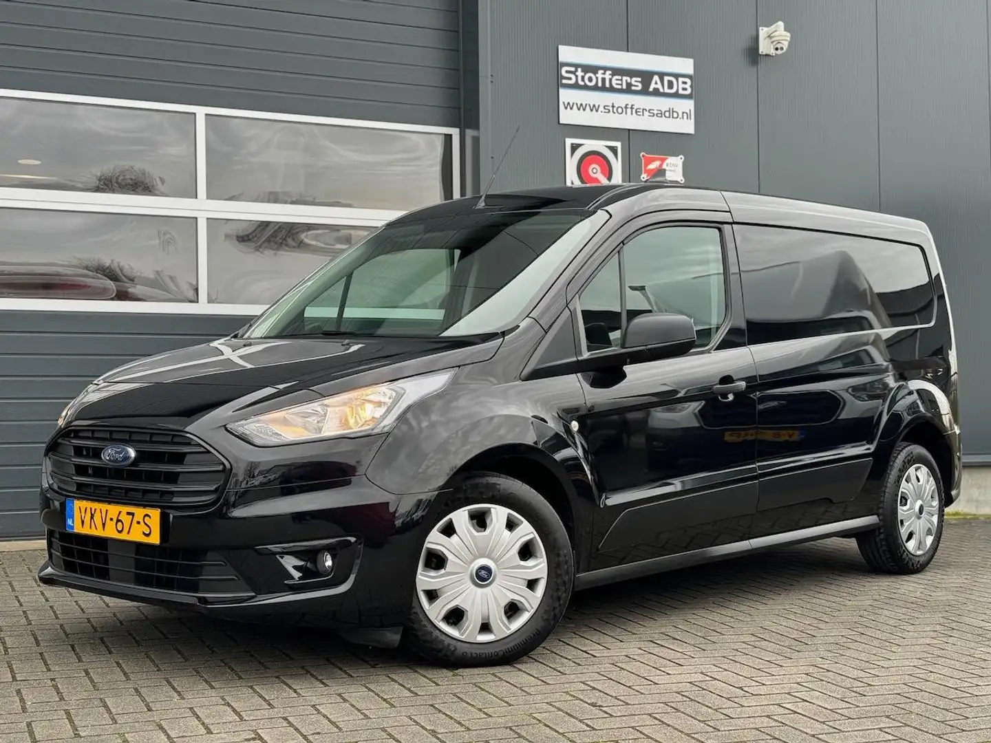 Ford Transit Connect 1.5 EcoBlue 100pk Automaat L2 Trend | Cruise | Tre Zwart - 1