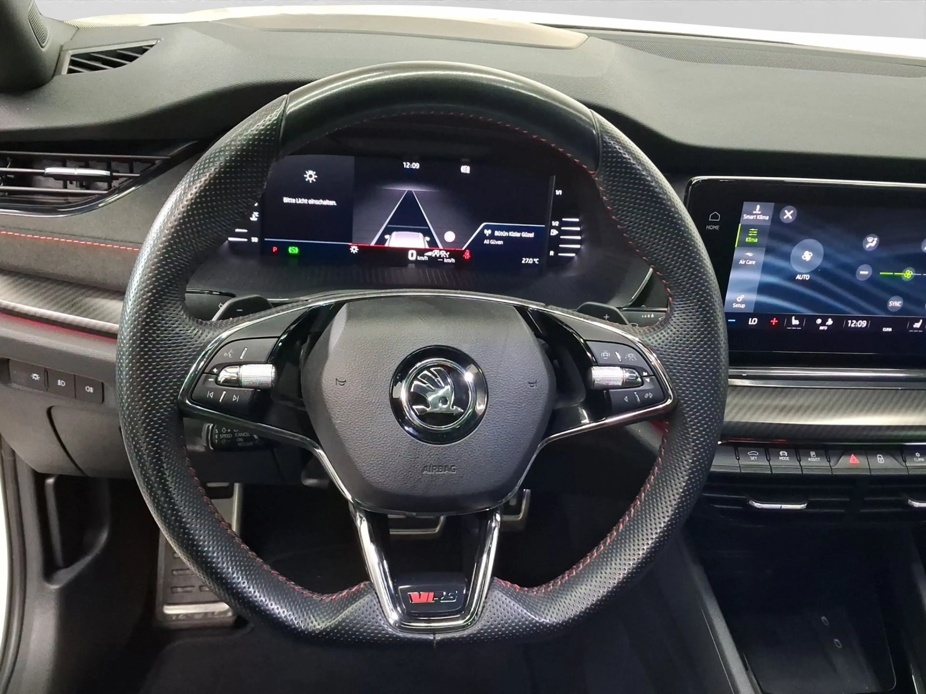 Skoda Octavia Combi 2.0 TDI DSG RS MATRIX PANO LM18 — photo 9