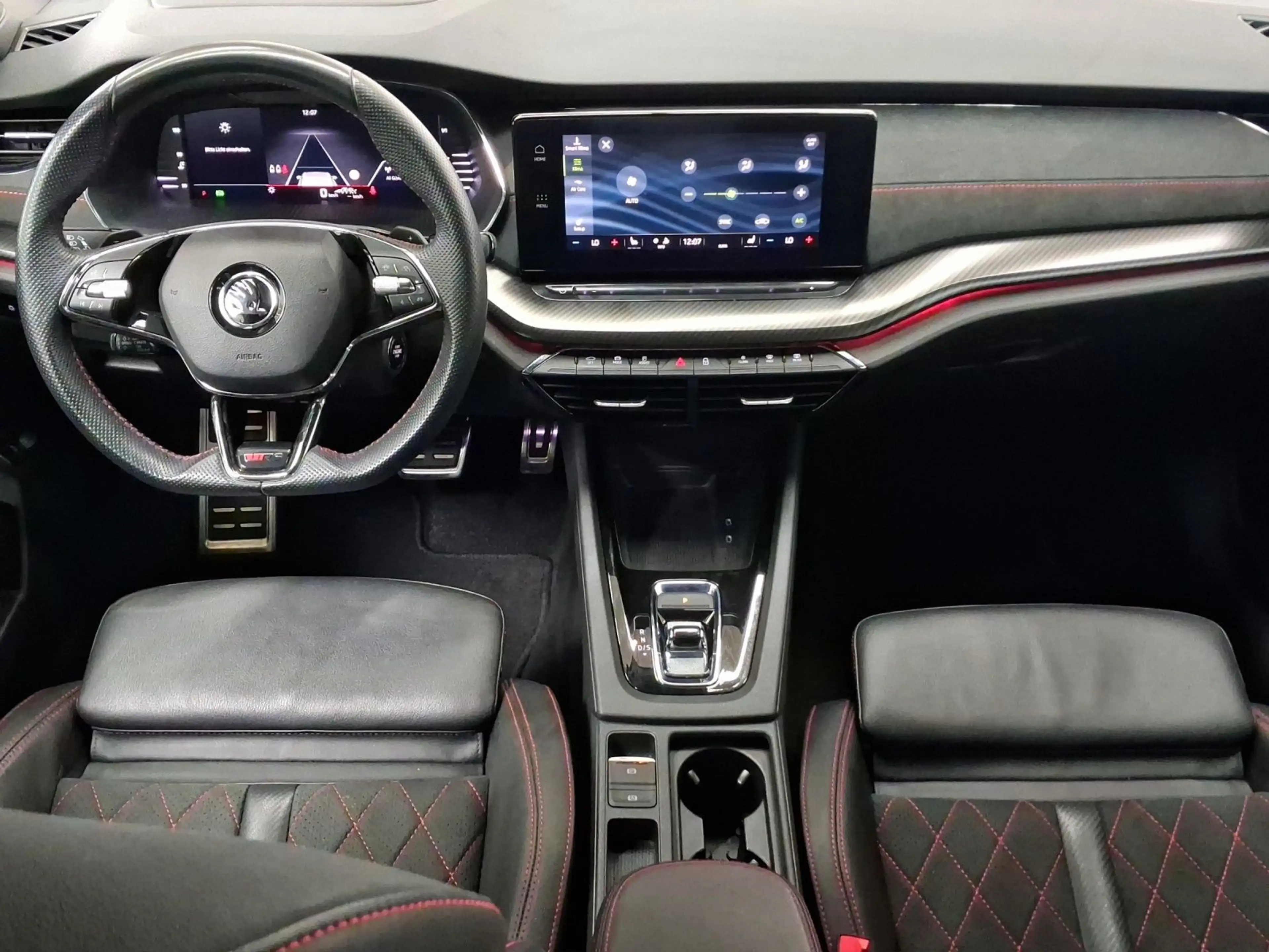 Skoda Octavia Combi 2.0 TDI DSG RS MATRIX PANO LM18 — photo 5
