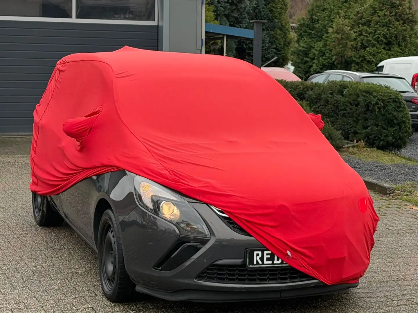 Opel Zafira C Tourer Selection /// 7 Sitze /// Grau - 1