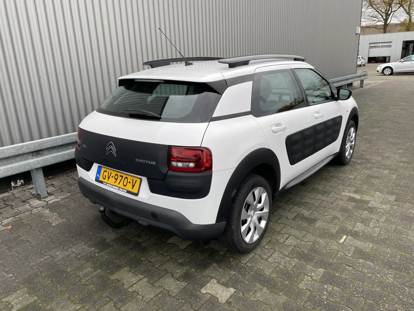 Citroen C4 Cactus 1.2 PureTech Feel 148Dkm.NAP, Clima, Navi, CC, Tre Weiß - 2