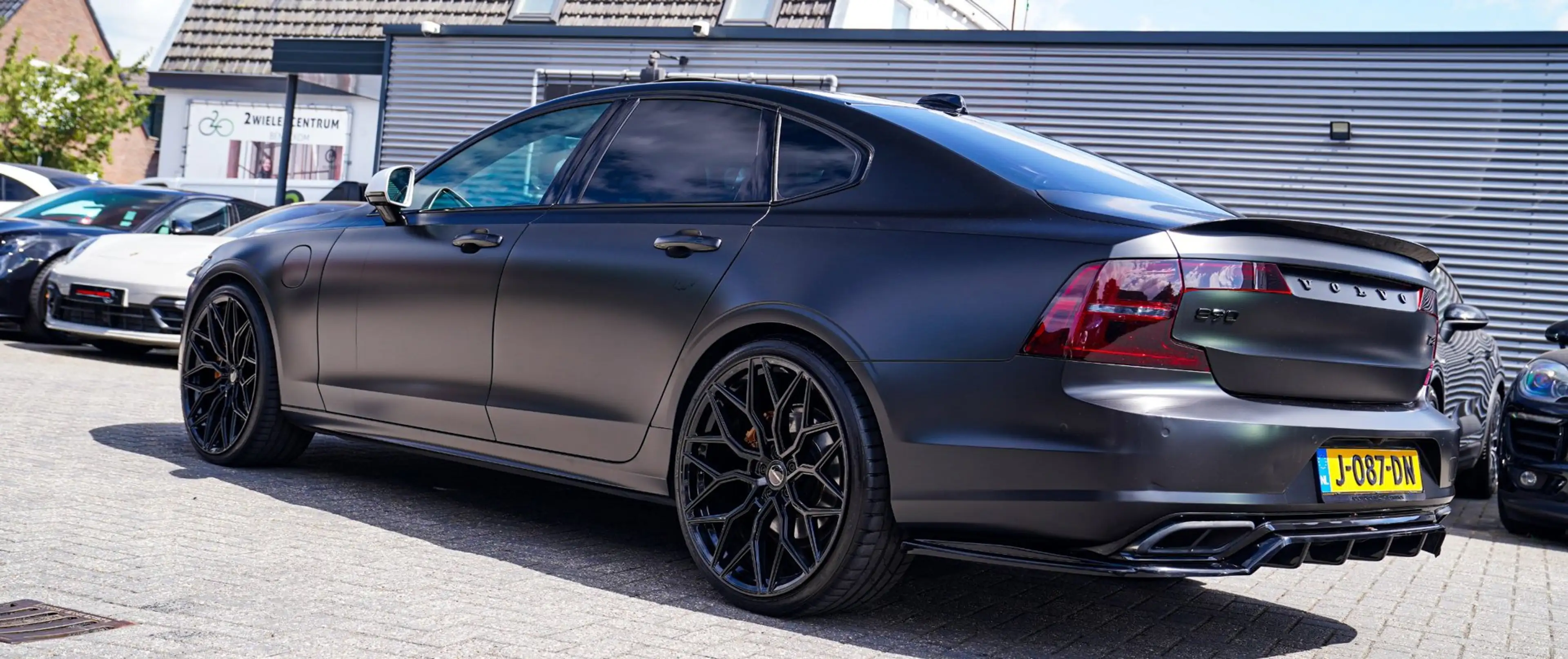Volvo S90 2.0 T8 AWD R-design | VOSSEN Velgen | Schuifdak | — photo 21
