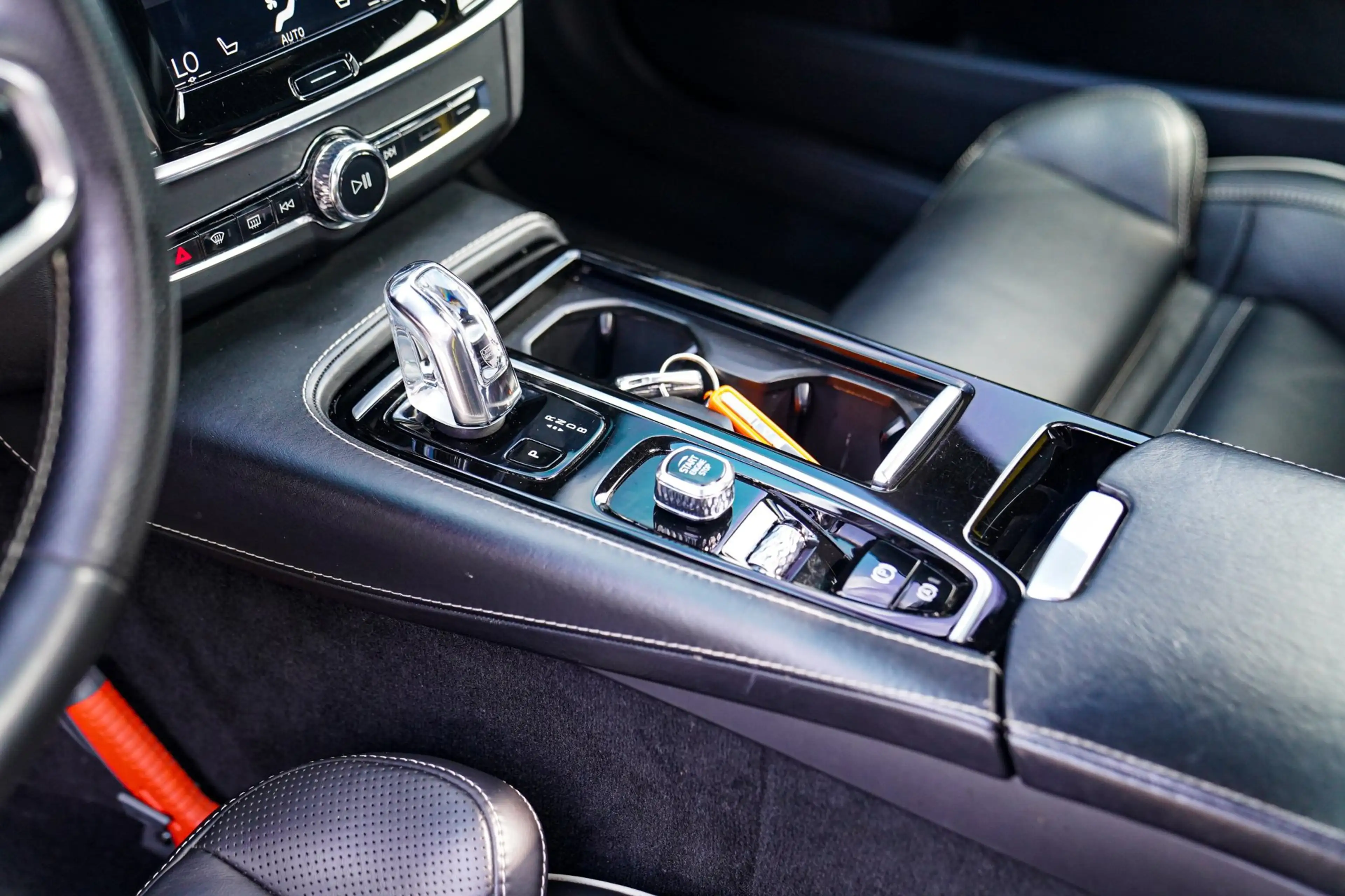 Volvo S90 2.0 T8 AWD R-design | VOSSEN Velgen | Schuifdak | — photo 32