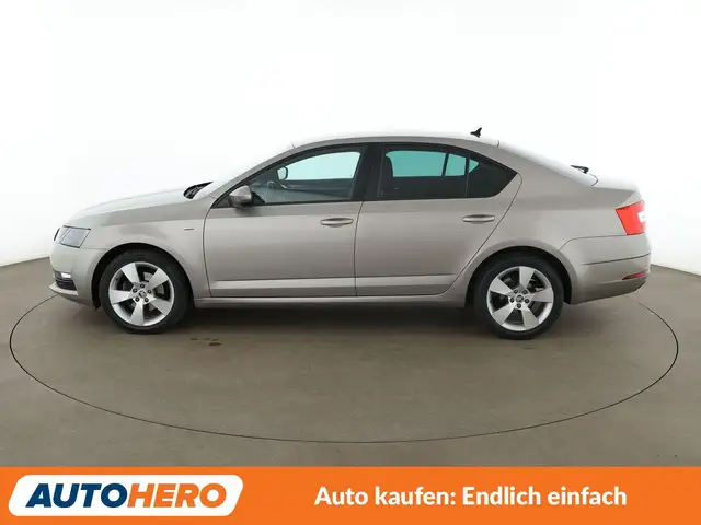 Skoda Octavia view 3
