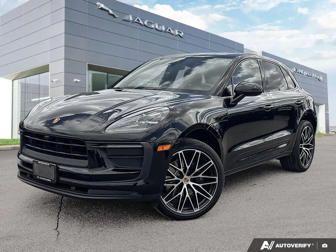2022 Porsche Macan