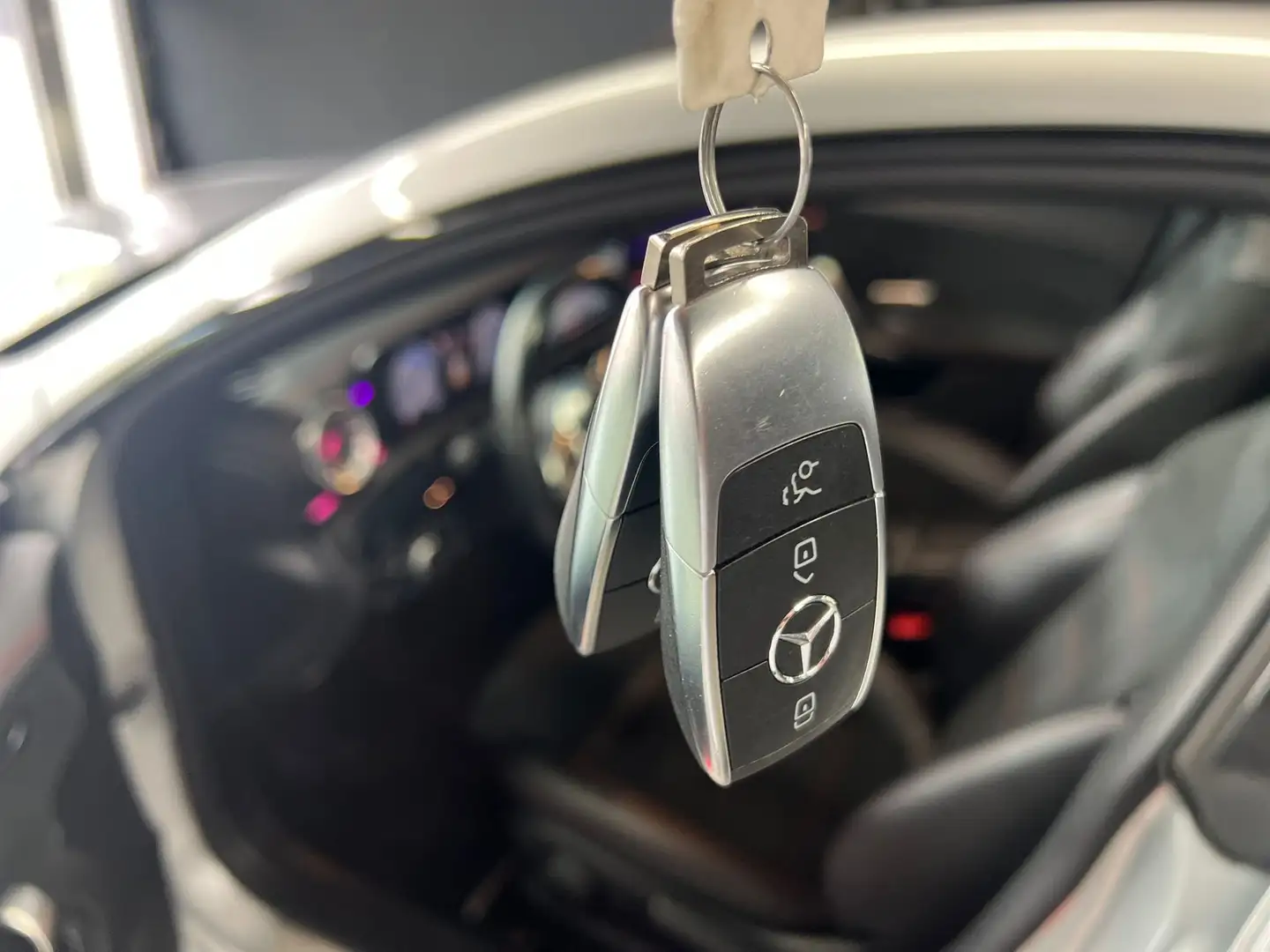 Mercedes-Benz CLA 200 CLA 200 coupe AMG Line Night-P. (40.890KM,Pano.) Argento - 1