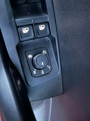 Volkswagen T-Cross view 9