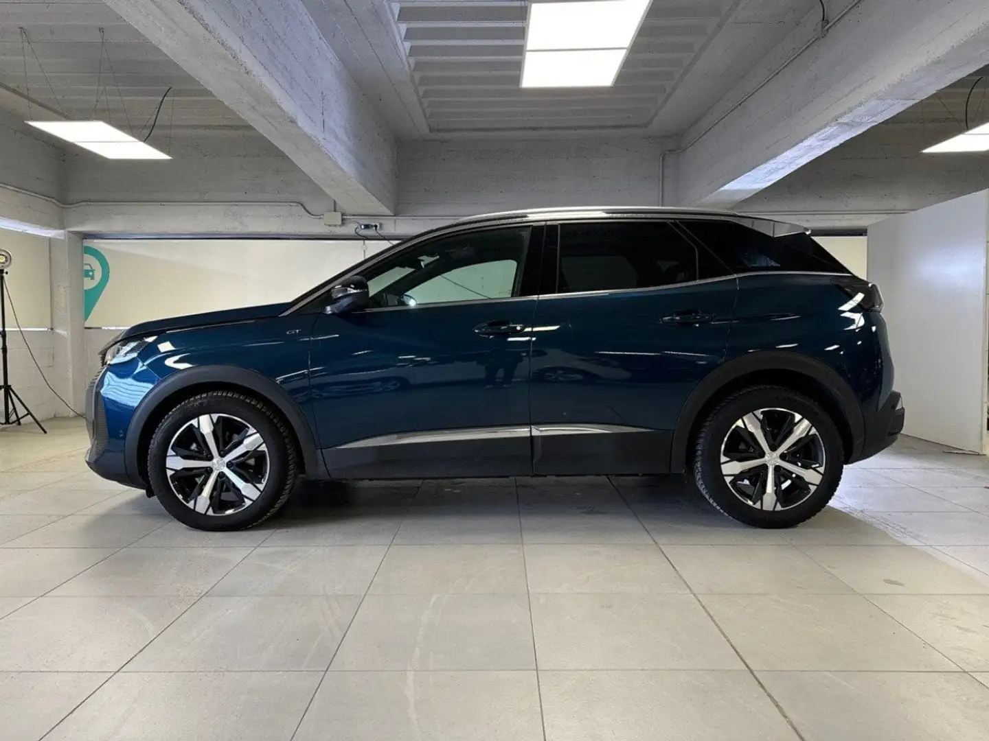 Peugeot 3008 PureTech Turbo 130 EAT8 GT aut. Blau - 2