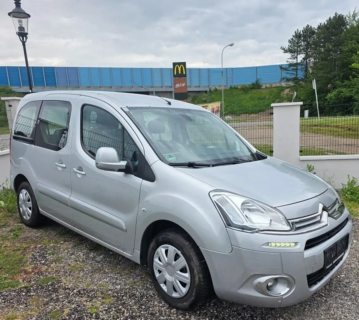 Citroen Berlingo Berlingo Multispace e-HDi 90 Flash Grau - 2