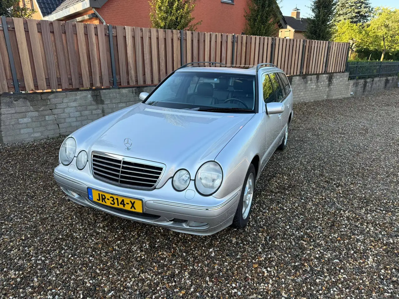 Mercedes-Benz E 320 4-MATIC | Kombi | Blijvend Youngtimer, foto 3