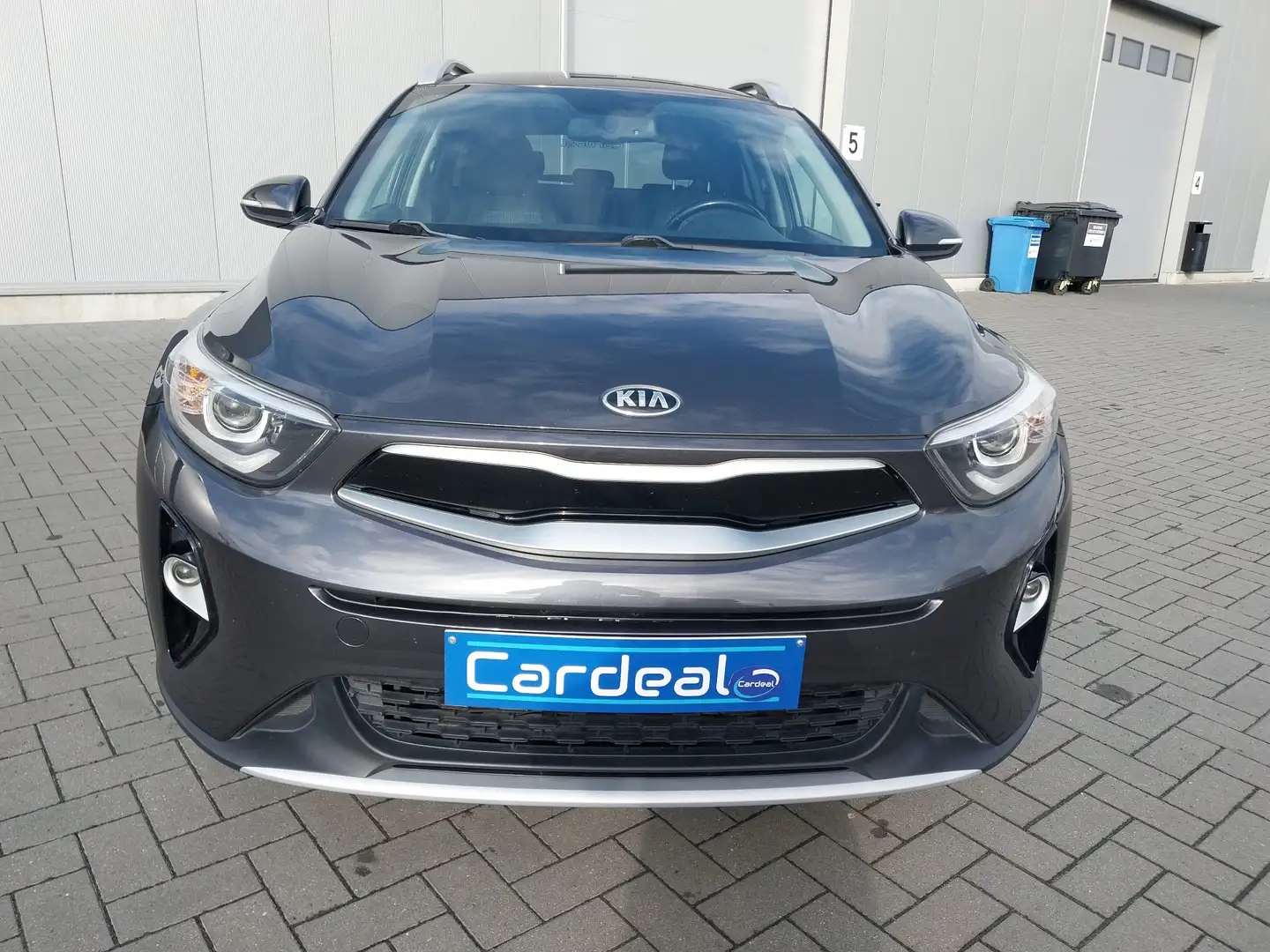 Kia Stonic 1.6 CRDi /GPS/CAMERA/CLIM/CARPLAY/GARANTIE/ Gris - 2
