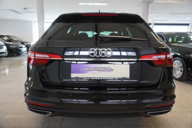 Audi A4 Avant view 6