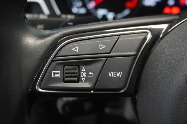 Audi A4 Avant view 12