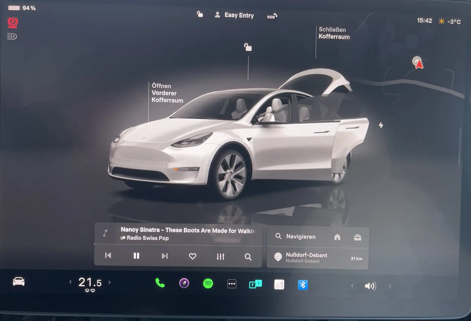 Tesla Model Y Long Range AWD 75kWh Weiß - 1