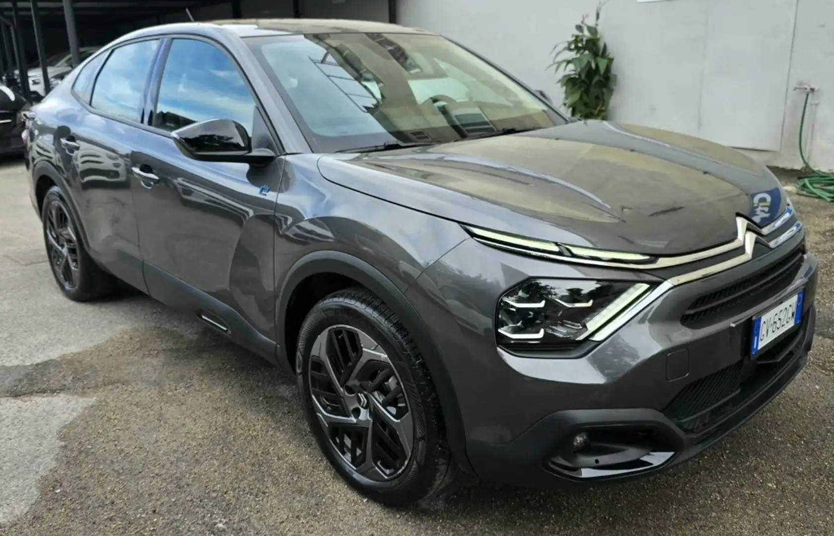 Citroen E-C4 X motore elettrico 136 CV Plus Gris - 1