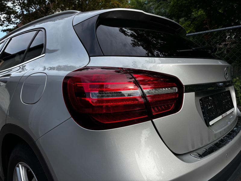 Mercedes-Benz GLA 200 Urban 4Matic / 8 fach Bereift / Servicegepflegt — photo 8