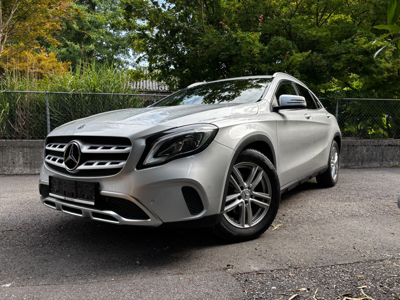 Mercedes-Benz GLA 200 Urban 4Matic / 8 fach Bereift / Servicegepflegt