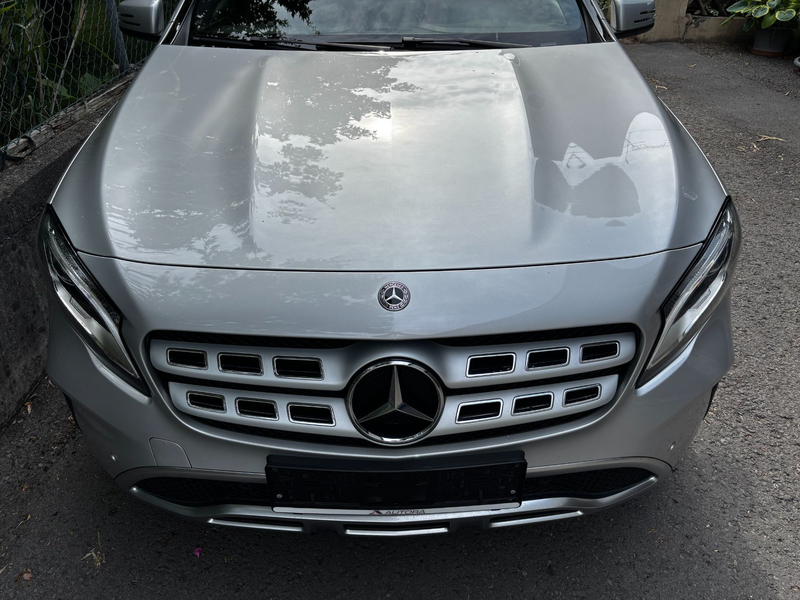 Mercedes-Benz GLA 200 Urban 4Matic / 8 fach Bereift / Servicegepflegt — photo 10