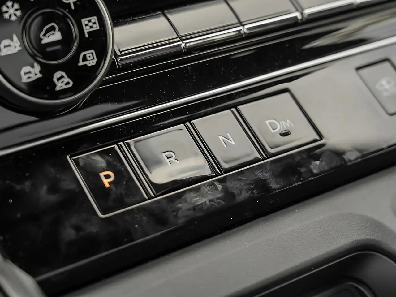Nissan Armada снимка Nissan Armada