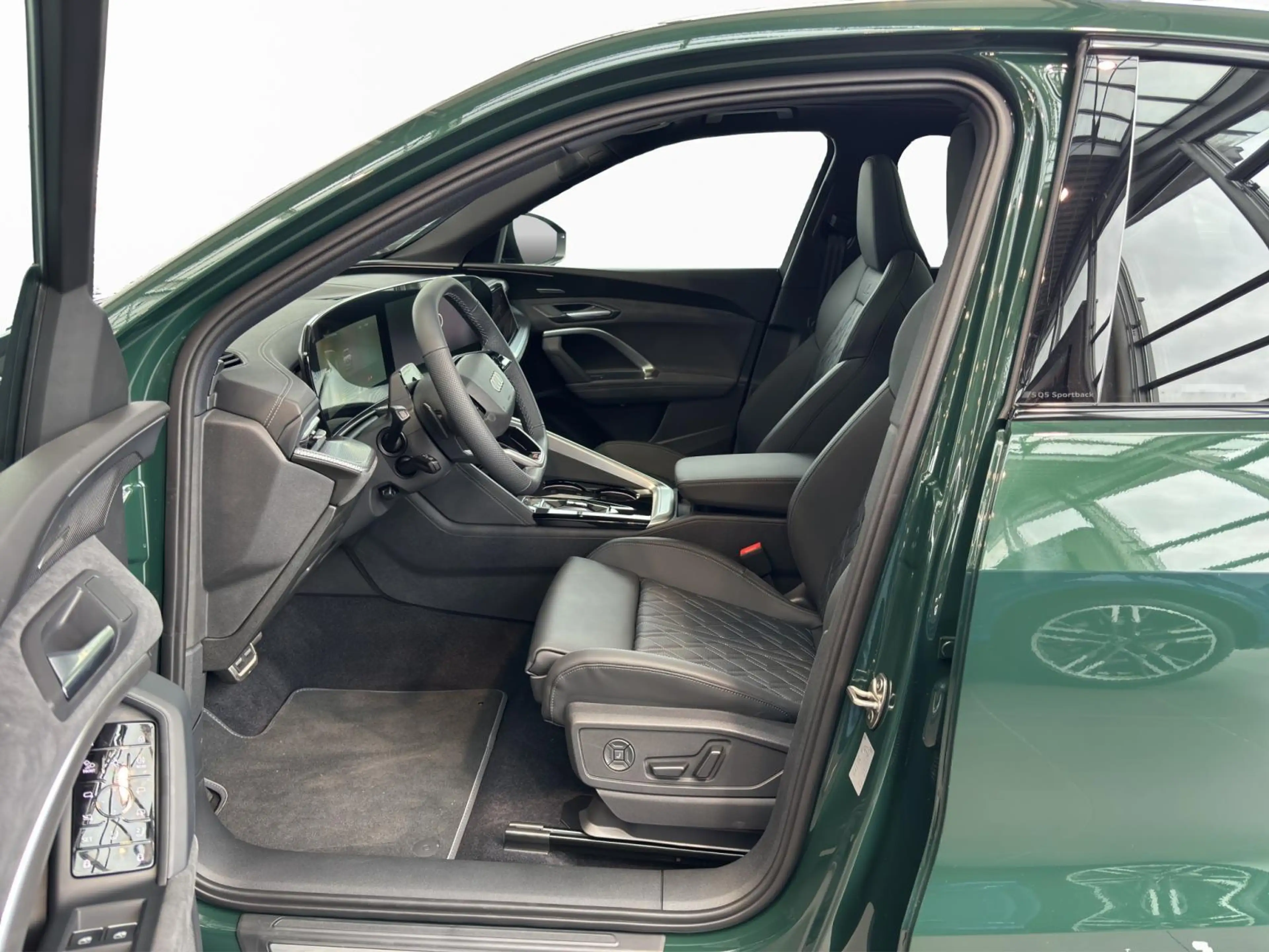 Audi SQ5 Sportback TFSI quattro S tronic — photo 9