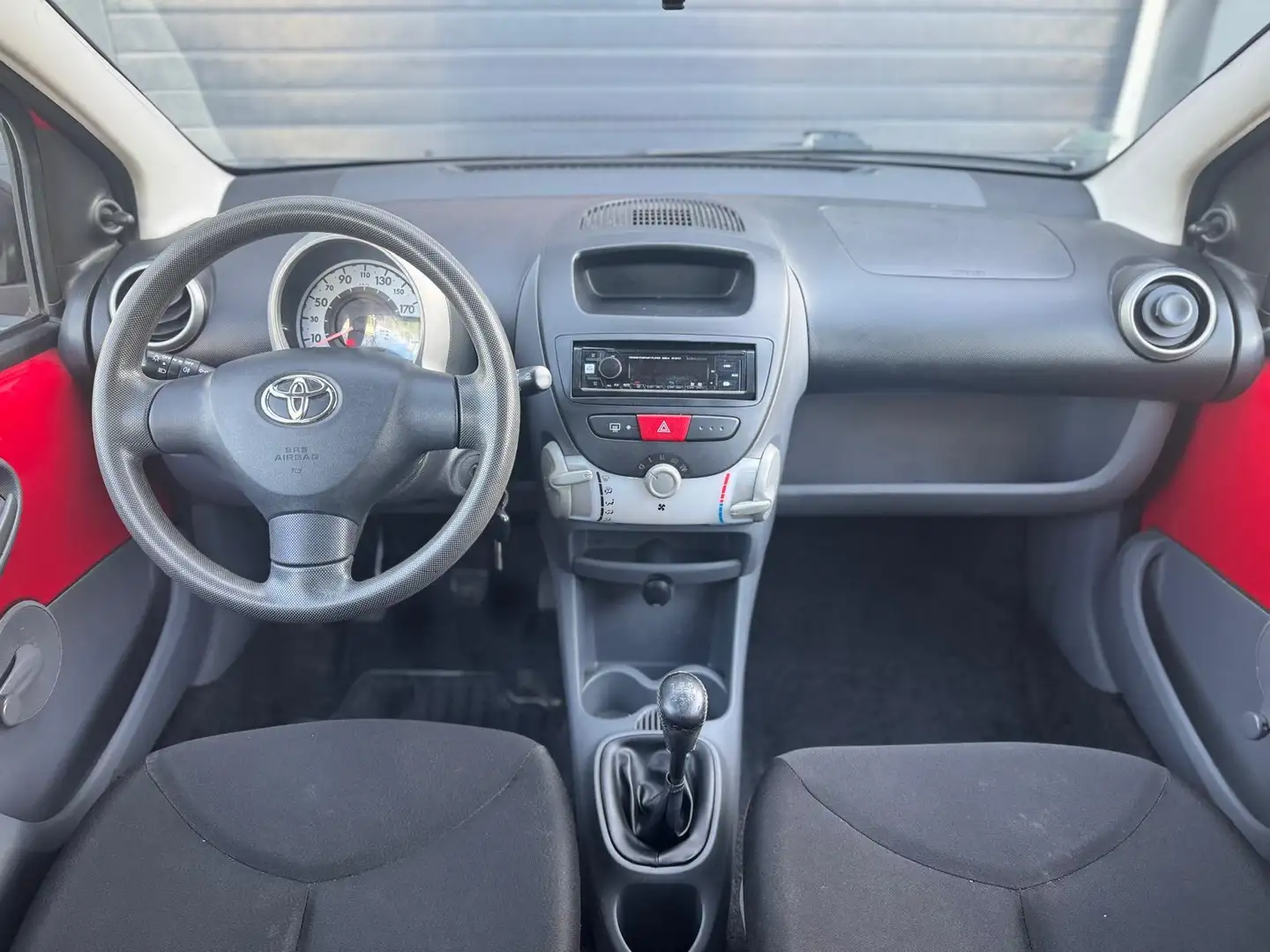 Toyota Aygo 1.0-12V LMV|NAP|APK Rood - 2