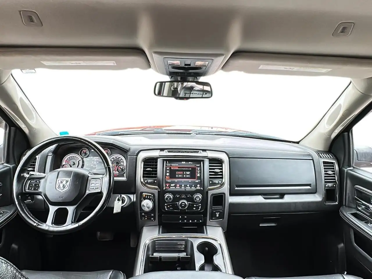RAM 1500 снимка RAM 1500