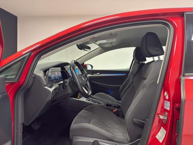 Volkswagen Golf — photo 11