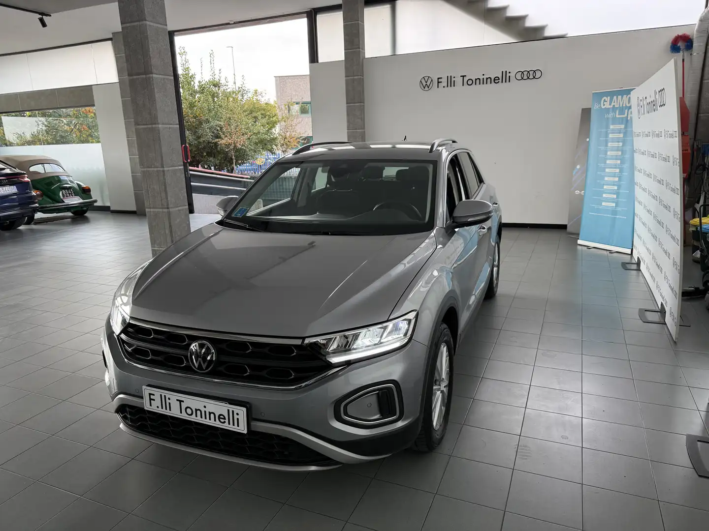 Volkswagen T-Roc T-Roc 1.0 tsi Life 110cv Argento - 2