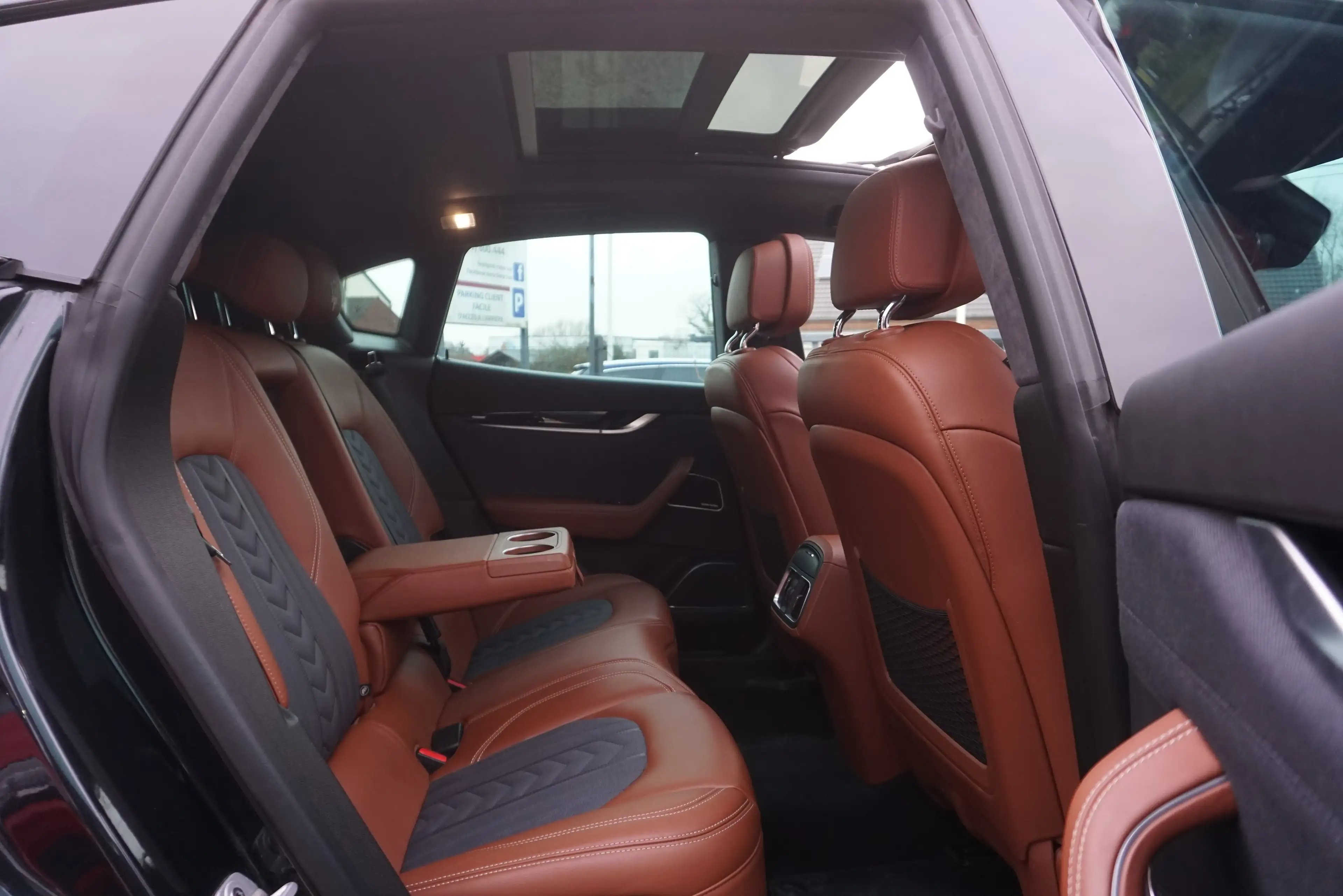 Maserati Levante 3.0 V6 TURBO PANO SOFT CLOSE CAM360 HARMAN BIXENON — photo 11