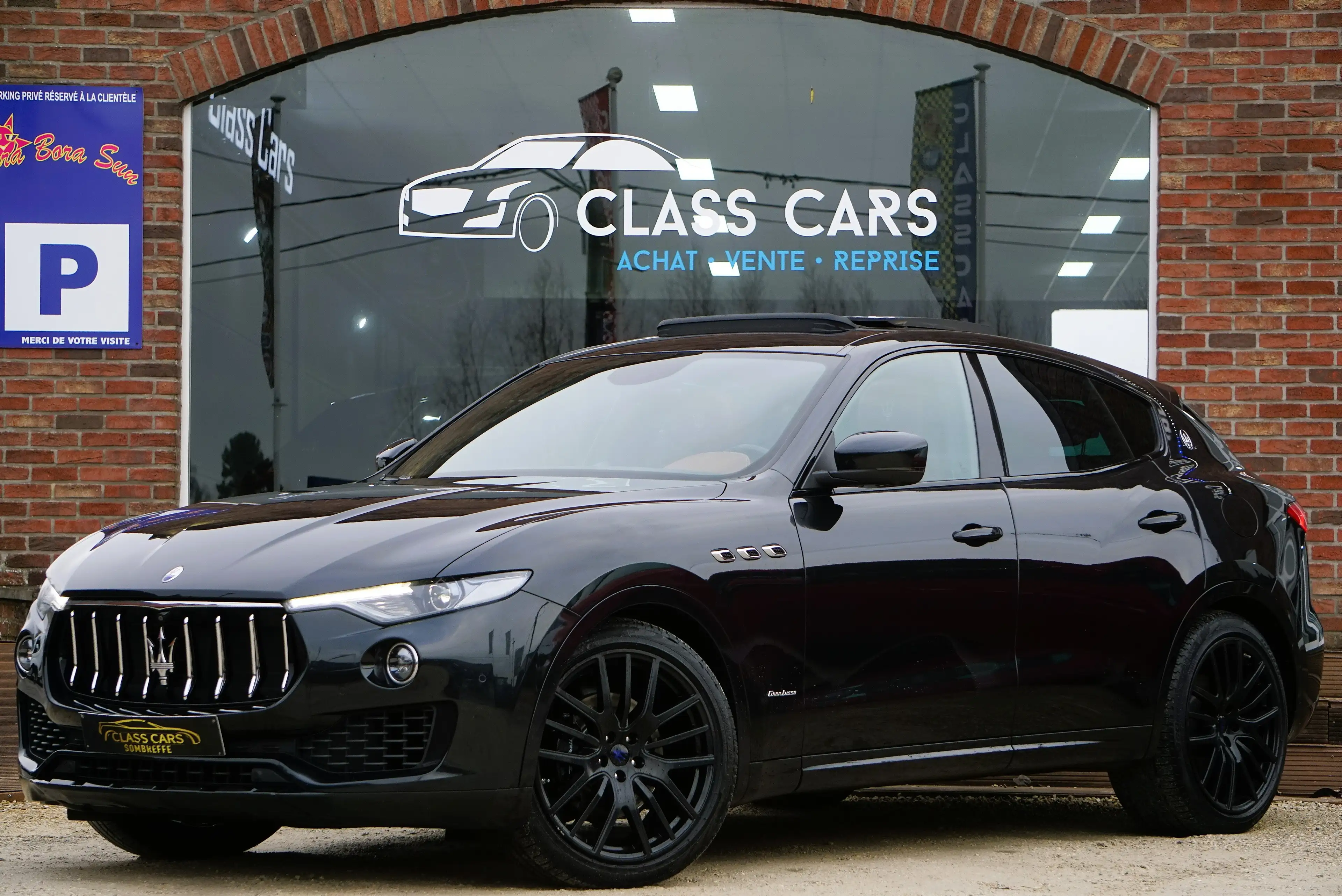 Maserati Levante 3.0 V6 TURBO PANO SOFT CLOSE CAM360 HARMAN BIXENON