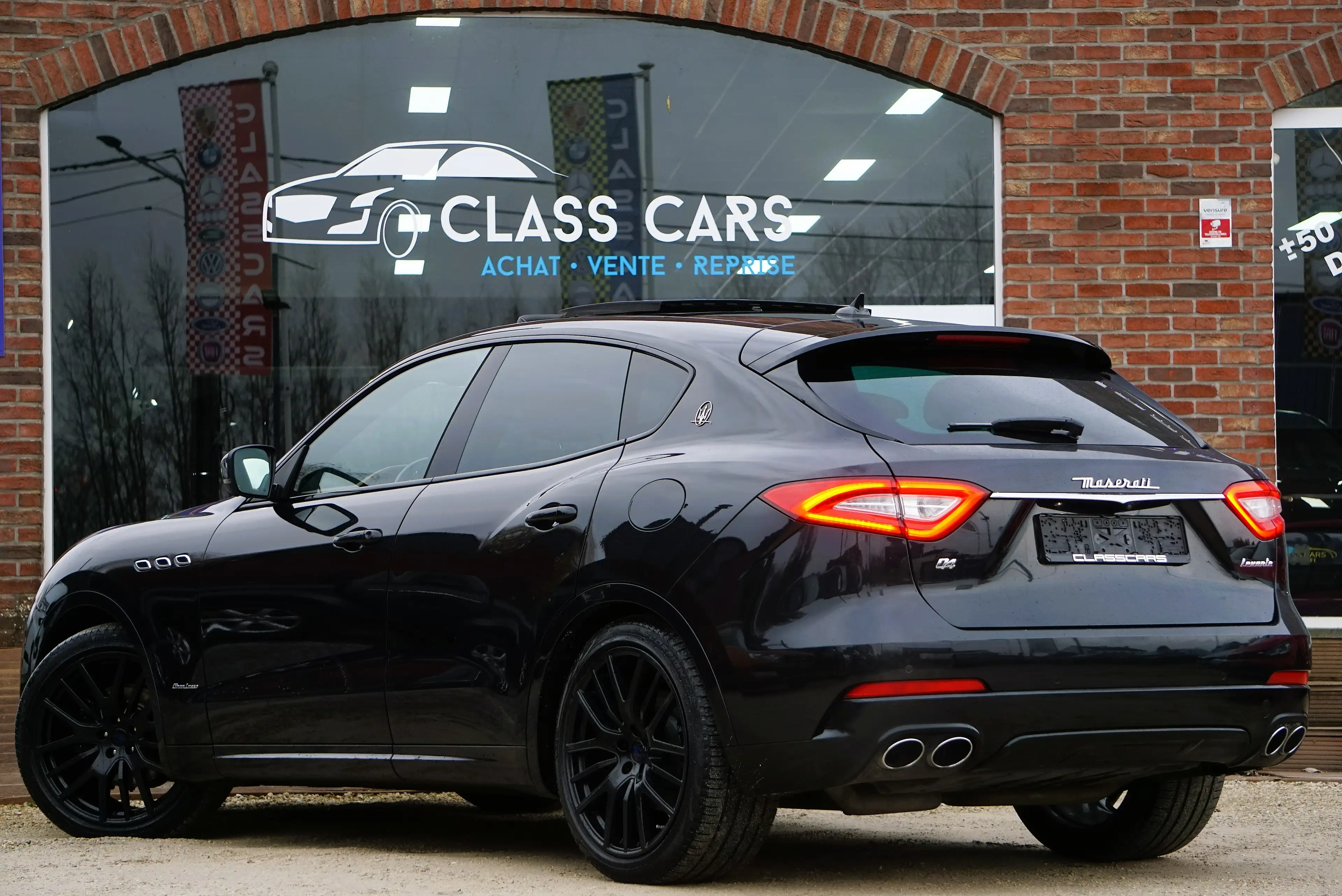 Maserati Levante 3.0 V6 TURBO PANO SOFT CLOSE CAM360 HARMAN BIXENON — photo 4