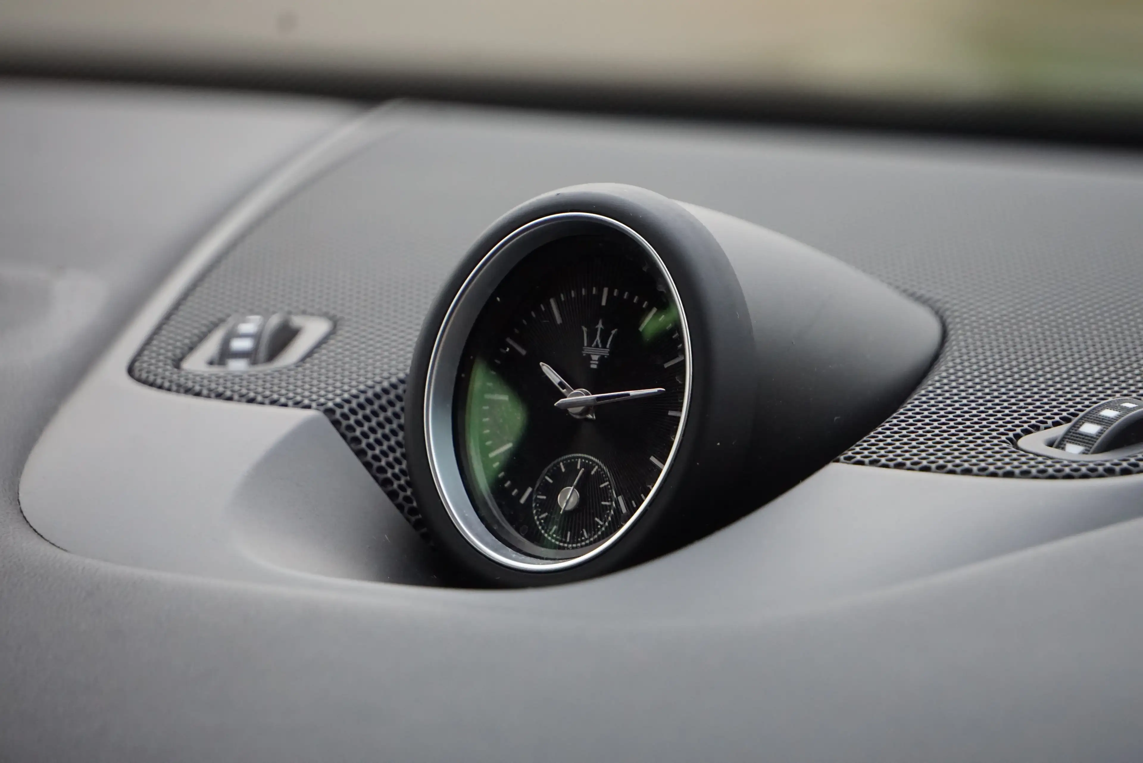 Maserati Levante 3.0 V6 TURBO PANO SOFT CLOSE CAM360 HARMAN BIXENON — photo 14