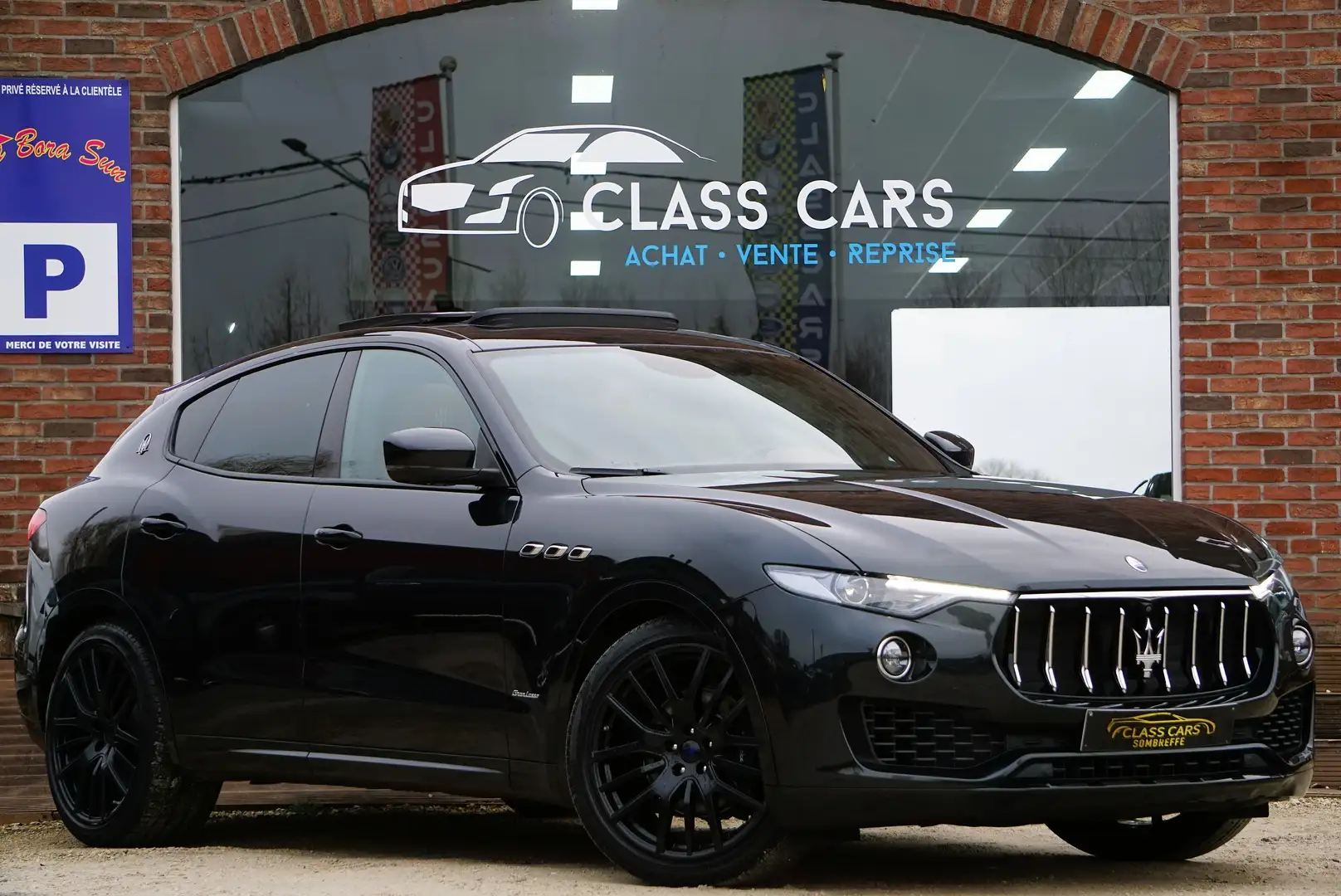 Maserati Levante 3.0 V6 TURBO PANO SOFT CLOSE CAM360 HARMAN BIXENON Zwart - 2