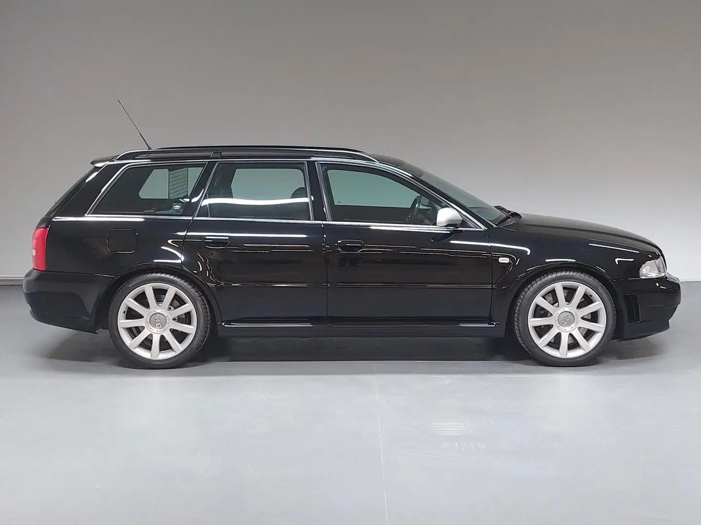 Audi RS4 Avant quattro in Sammlerzustand - 2