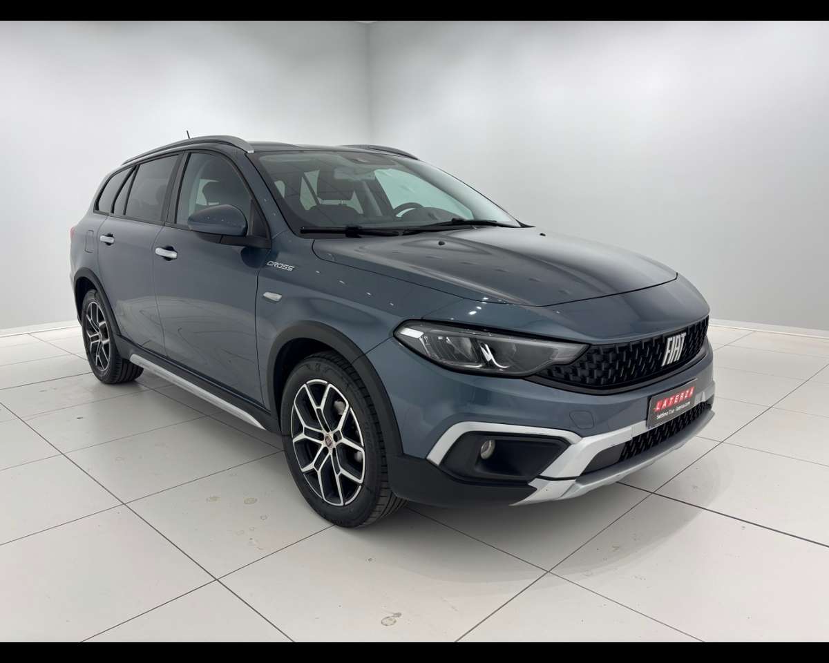 Fiat Tipo Station Wagon 1.5 T4 Hybrid Cross