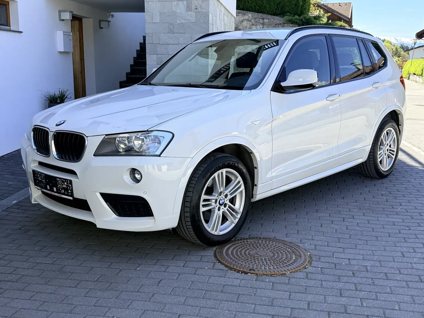 BMW X3 xDrive 20 d M Paket Erstbesitz Weiß - 1