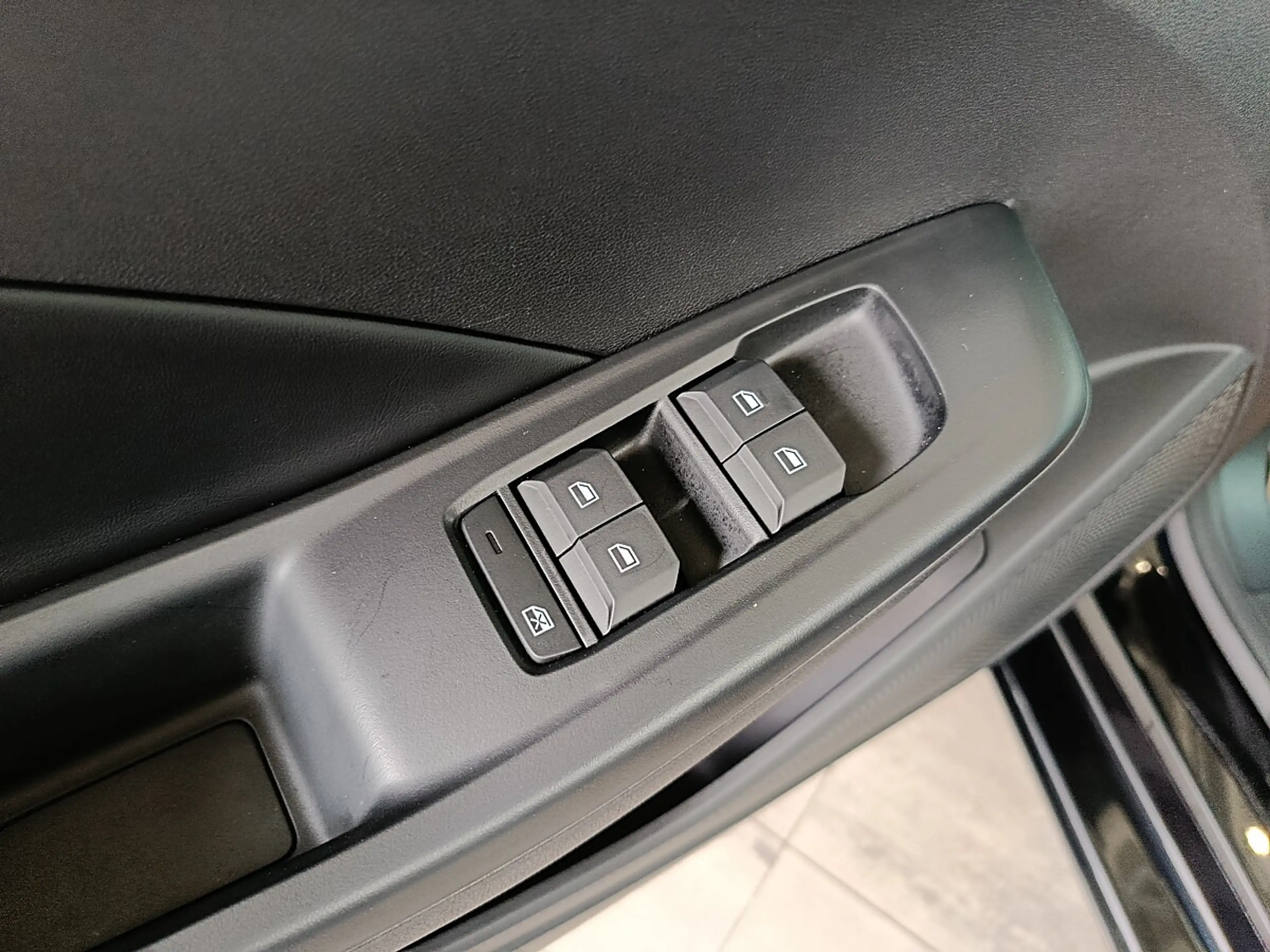 MG MG3 1,5 Hybrid+ Luxury Aut. *TAGESZULASSUNG*WINTERK... — photo 10