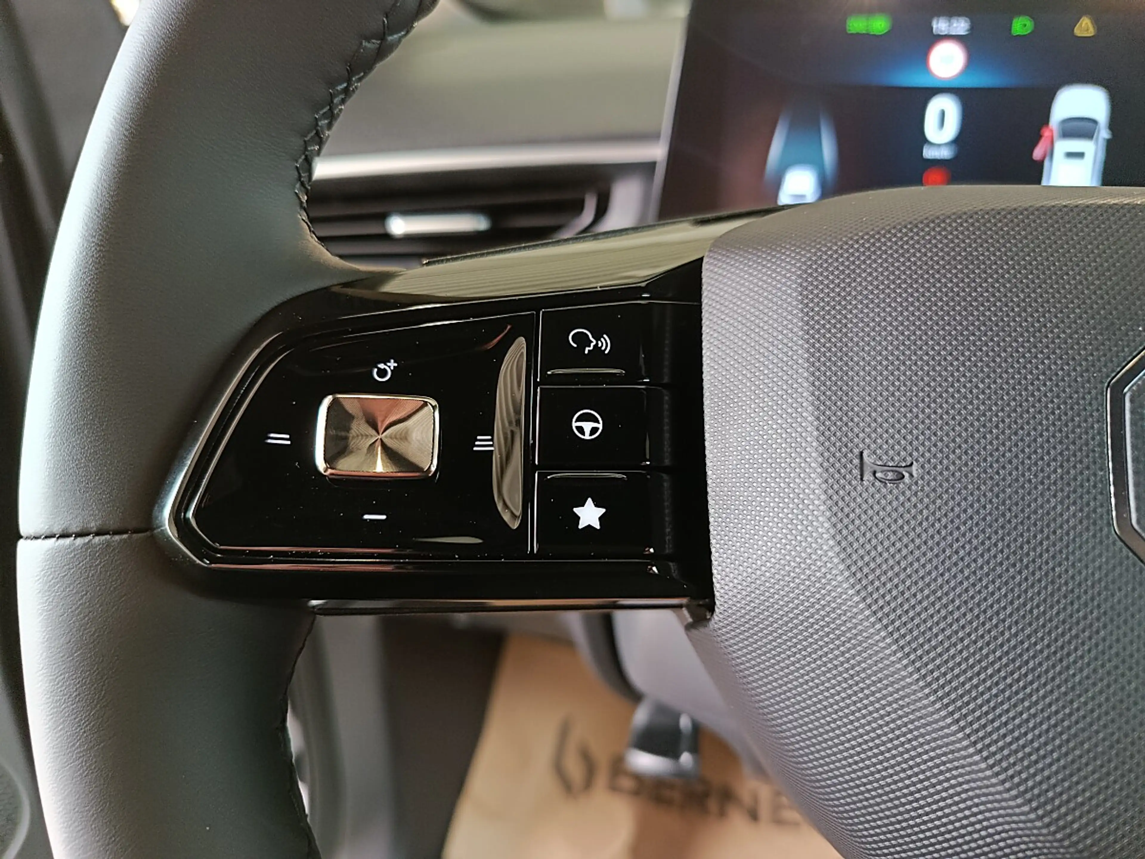 MG MG3 1,5 Hybrid+ Luxury Aut. *TAGESZULASSUNG*WINTERK... — photo 13