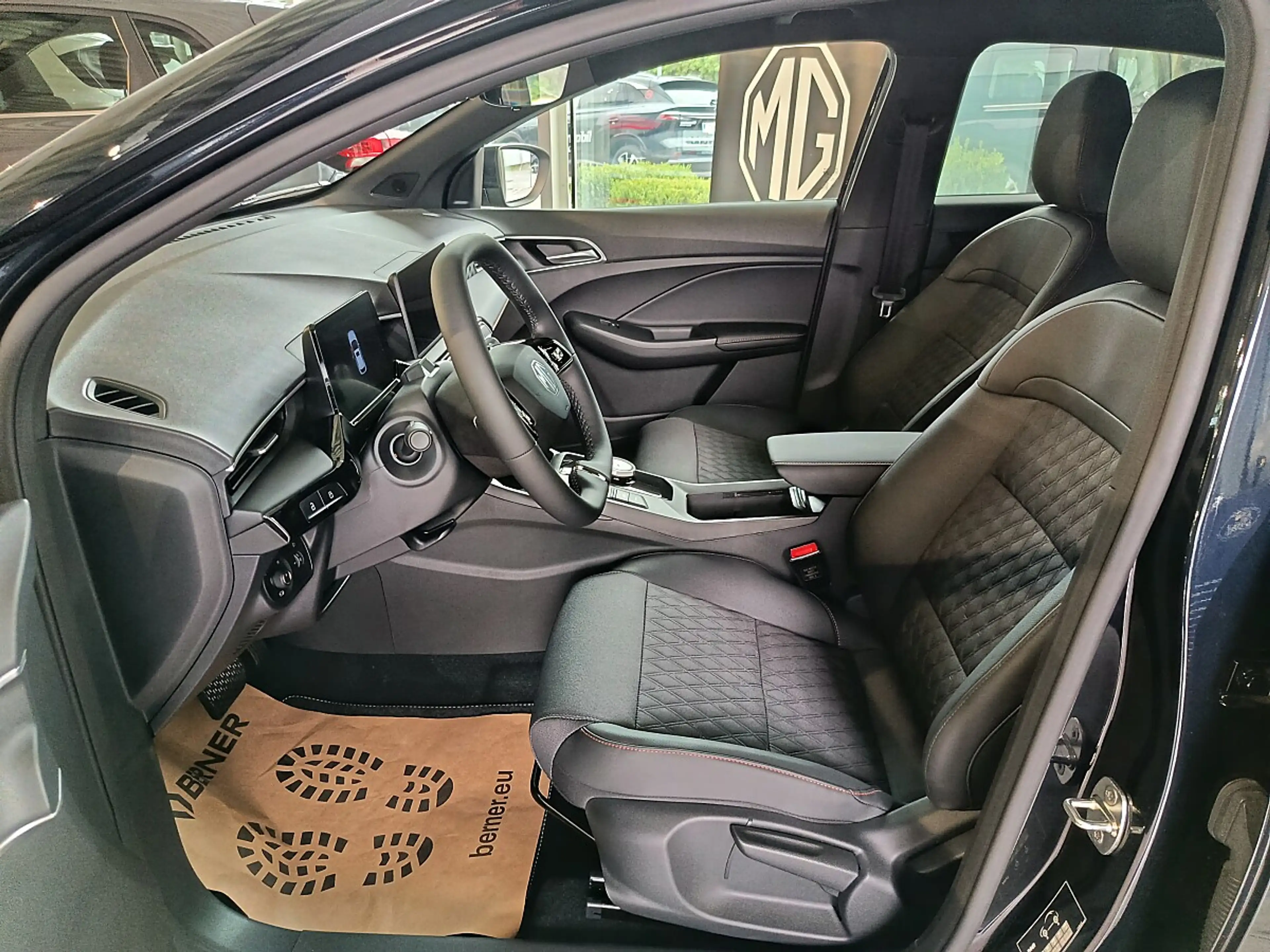 MG MG3 1,5 Hybrid+ Luxury Aut. *TAGESZULASSUNG*WINTERK... — photo 9