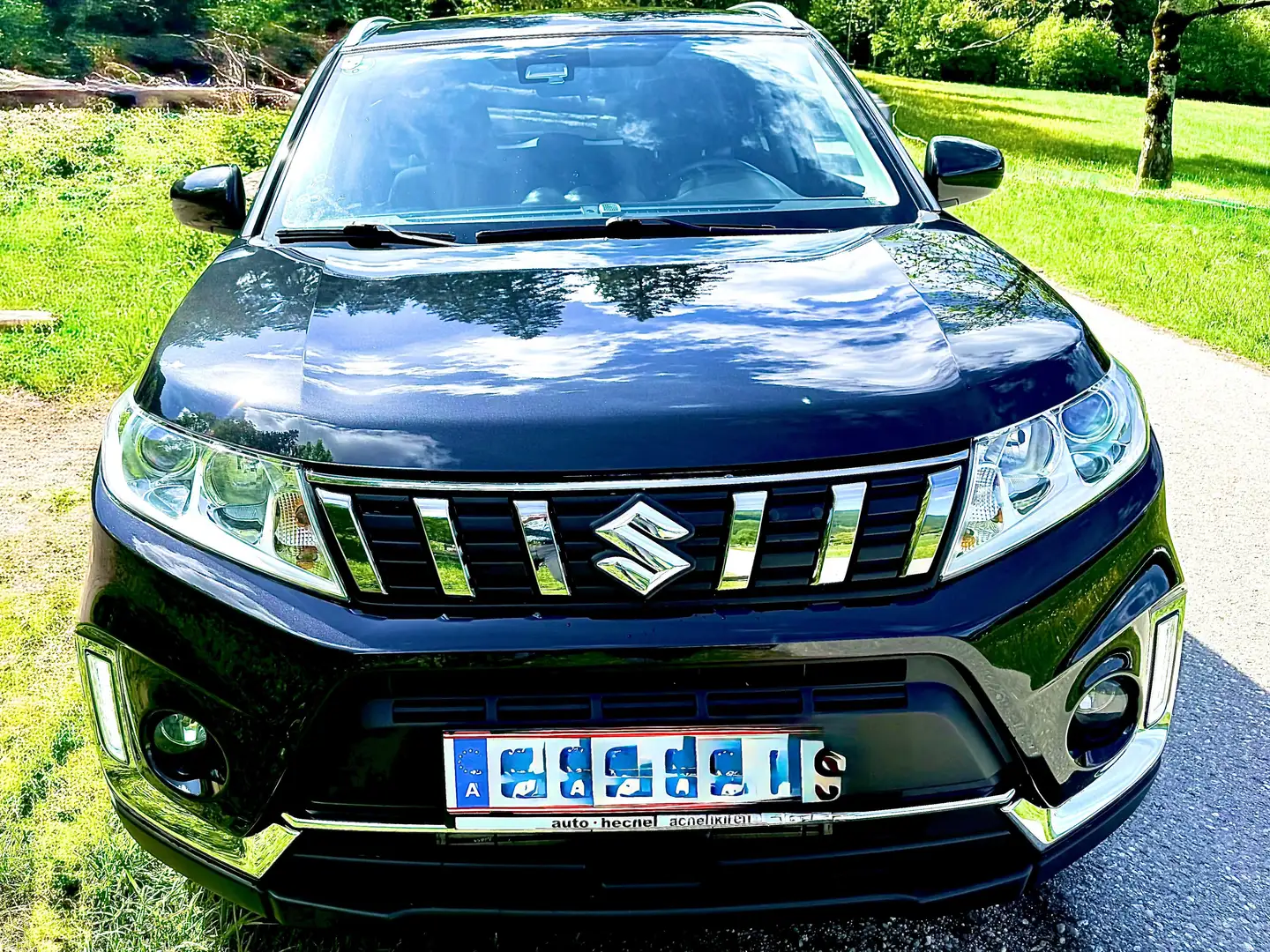 Suzuki Vitara TOP + 1A Vitara 1,4 DITC ALLGRIP shine AHK 4xAlu Sommer 4xAlu Winter Reifen Schwarz - 2
